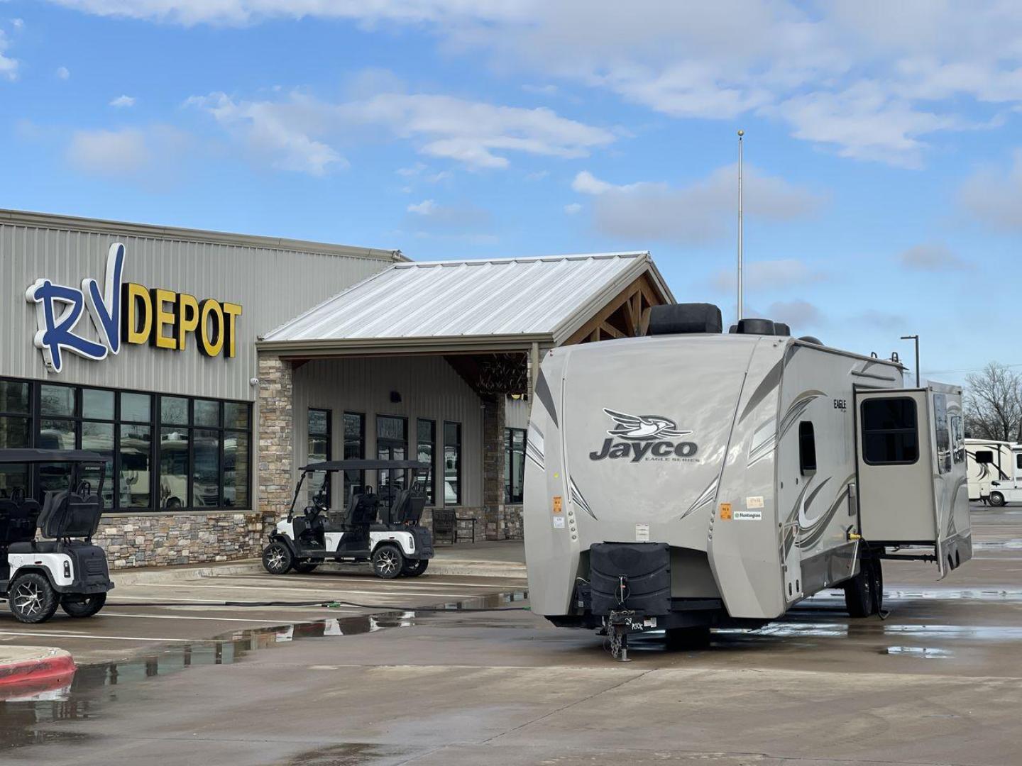 2020 JAYCO EAGLE 280RSOK (1UJBJ0BS7L1) , located at 4319 N Main Street, Cleburne, TX, 76033, (817) 221-0660, 32.435829, -97.384178 - Photo#0