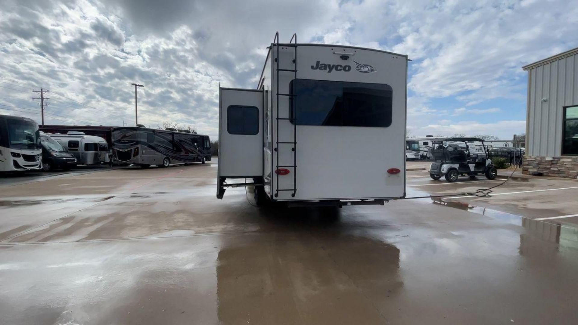 2020 JAYCO EAGLE 280RSOK (1UJBJ0BS7L1) , located at 4319 N Main Street, Cleburne, TX, 76033, (817) 221-0660, 32.435829, -97.384178 - Photo#8