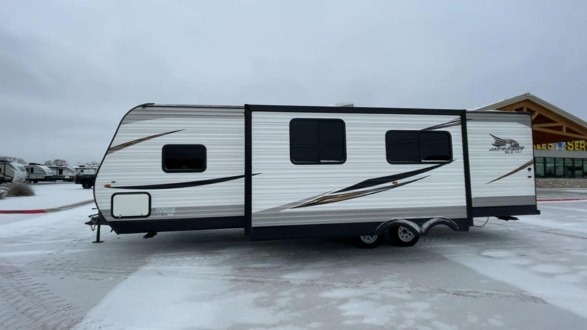 2020 JAYCO JAY FLIGHT 284BHS (1UJBJ0BR0L1) , located at 4319 N Main Street, Cleburne, TX, 76033, (817) 221-0660, 32.435829, -97.384178 - Photo#6