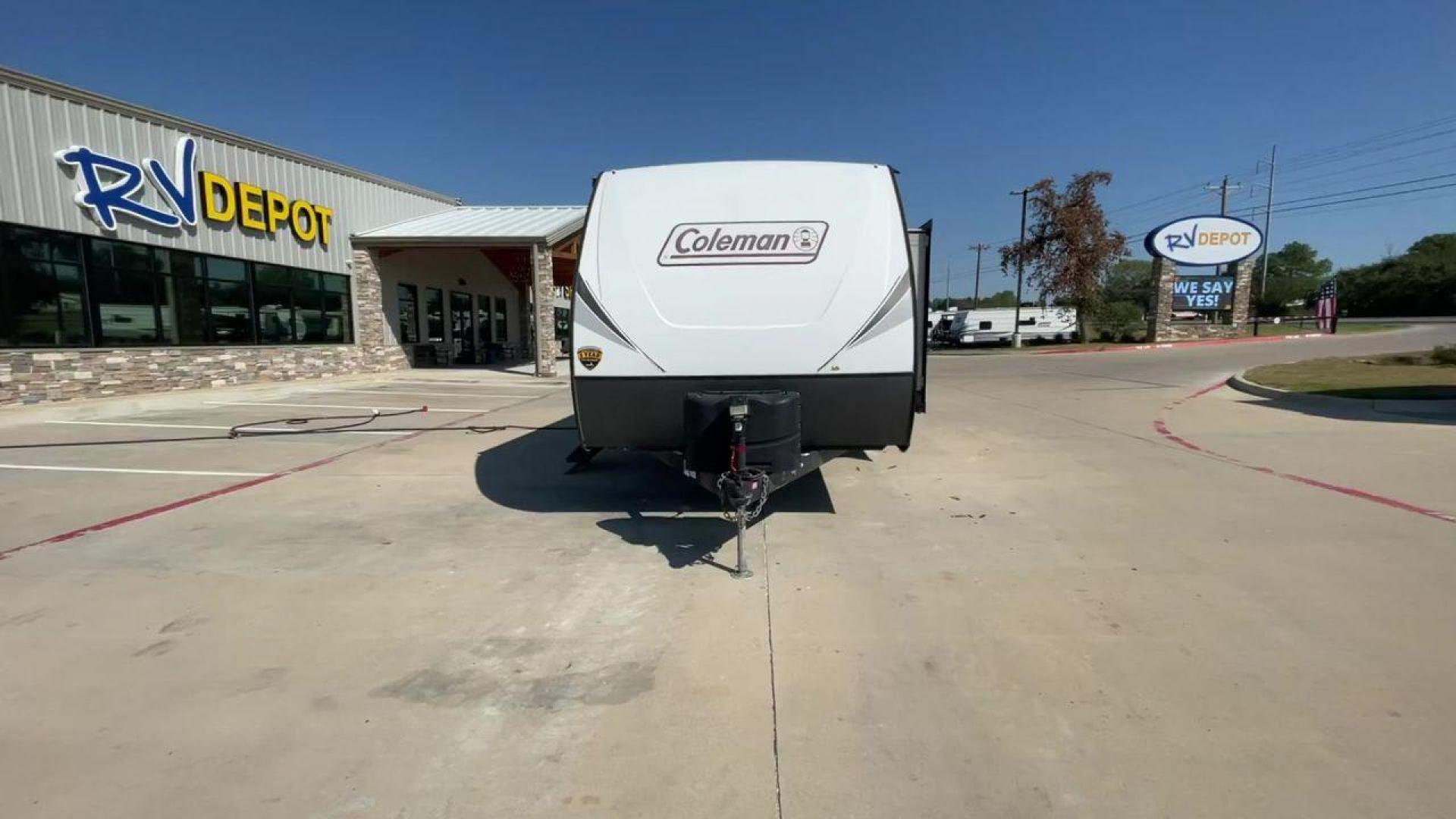 2020 KEYSTONE COLEMAN 1805RB (4YDT18029LM) , Length: 22.75 ft | Dry Weight: 4,448 lbs. | Slides: 1 transmission, located at 4319 N Main Street, Cleburne, TX, 76033, (817) 221-0660, 32.435829, -97.384178 - The 2020 Dutchmen Coleman 1805RB is a compact and lightweight travel trailer perfect for adventurers who value versatility and comfort during their travels. This trailer is ideal for both weekend getaways and extended trips, thanks to its manageable length of 22.75 feet and lightweight dry weight of - Photo#4