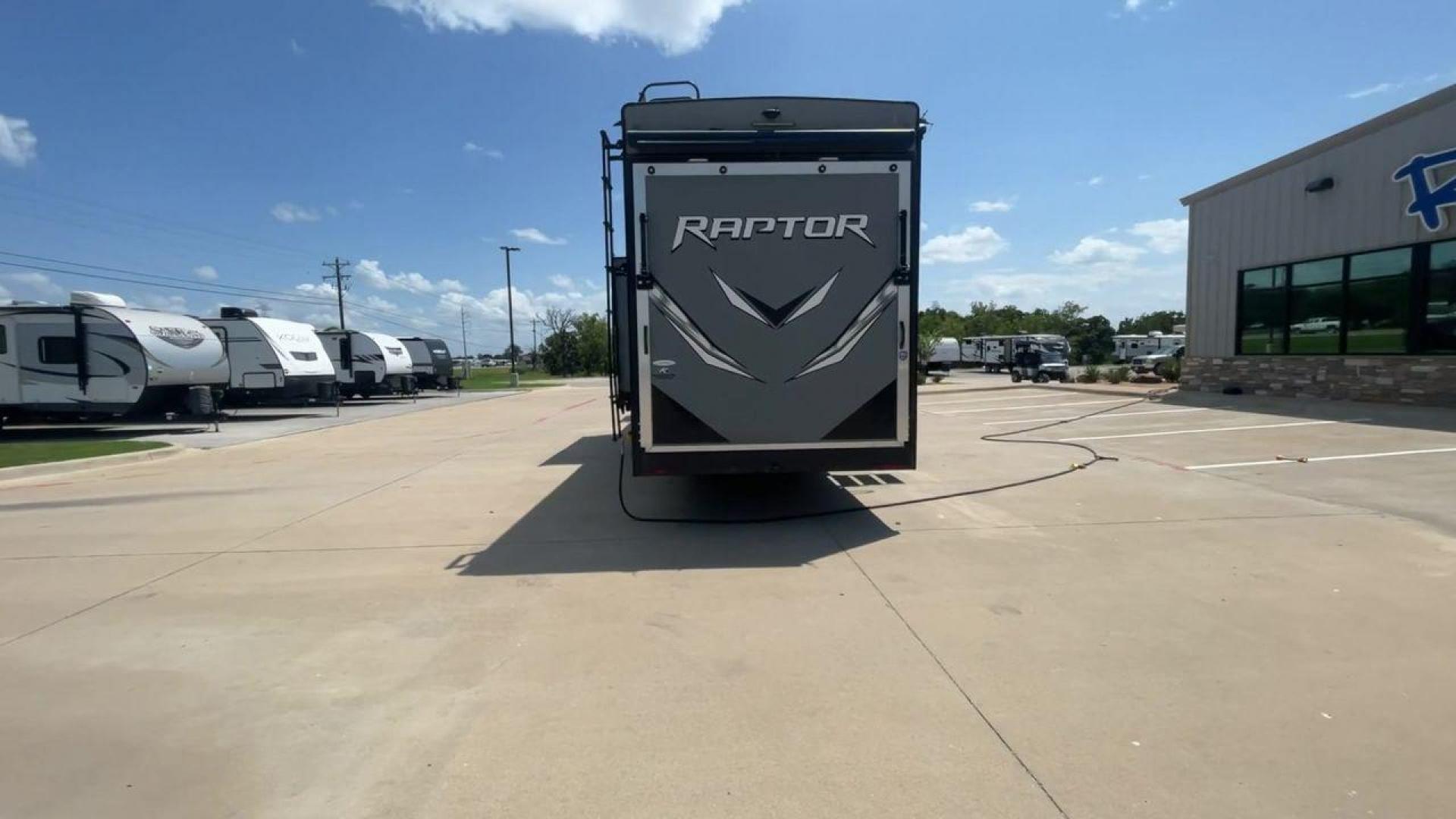 2020 KEYSTONE RAPTOR 423 (4YDF42332LR) , located at 4319 N Main Street, Cleburne, TX, 76033, (817) 221-0660, 32.435829, -97.384178 - Photo#8