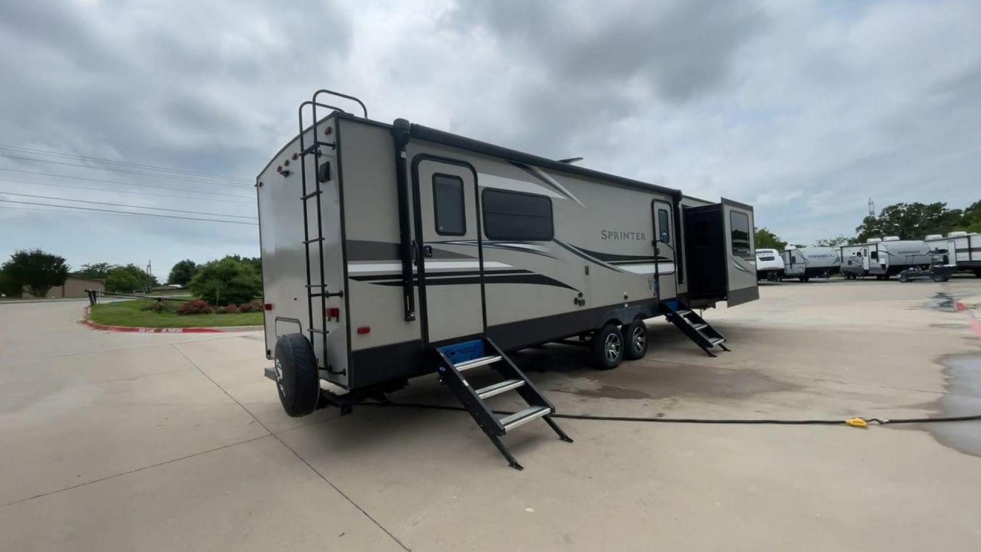 2020 KEYSTONE SPRINTER 330KBS (4YDT33027L1) , located at 4319 N Main Street, Cleburne, TX, 76033, (817) 221-0660, 32.435829, -97.384178 - Photo#1