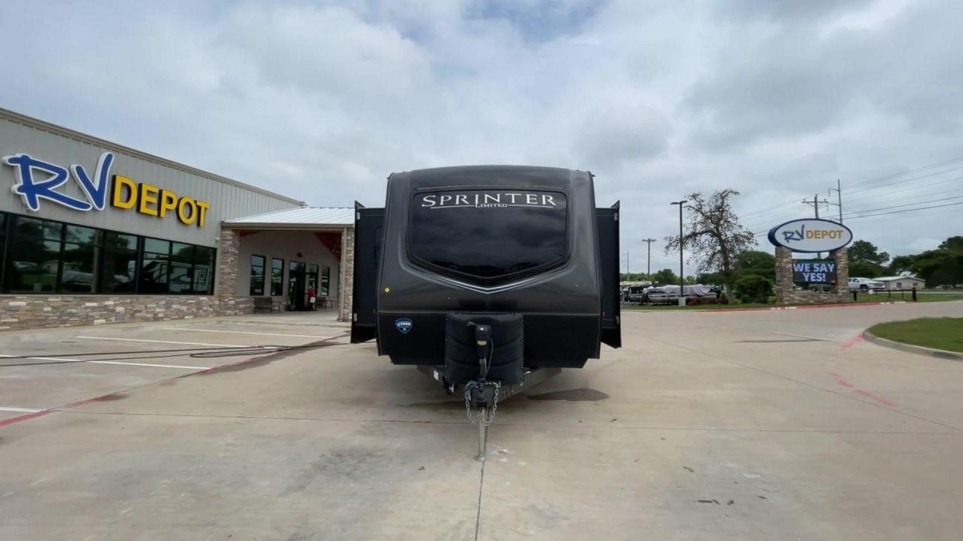 2020 KEYSTONE SPRINTER 330KBS (4YDT33027L1) , located at 4319 N Main Street, Cleburne, TX, 76033, (817) 221-0660, 32.435829, -97.384178 - Photo#4