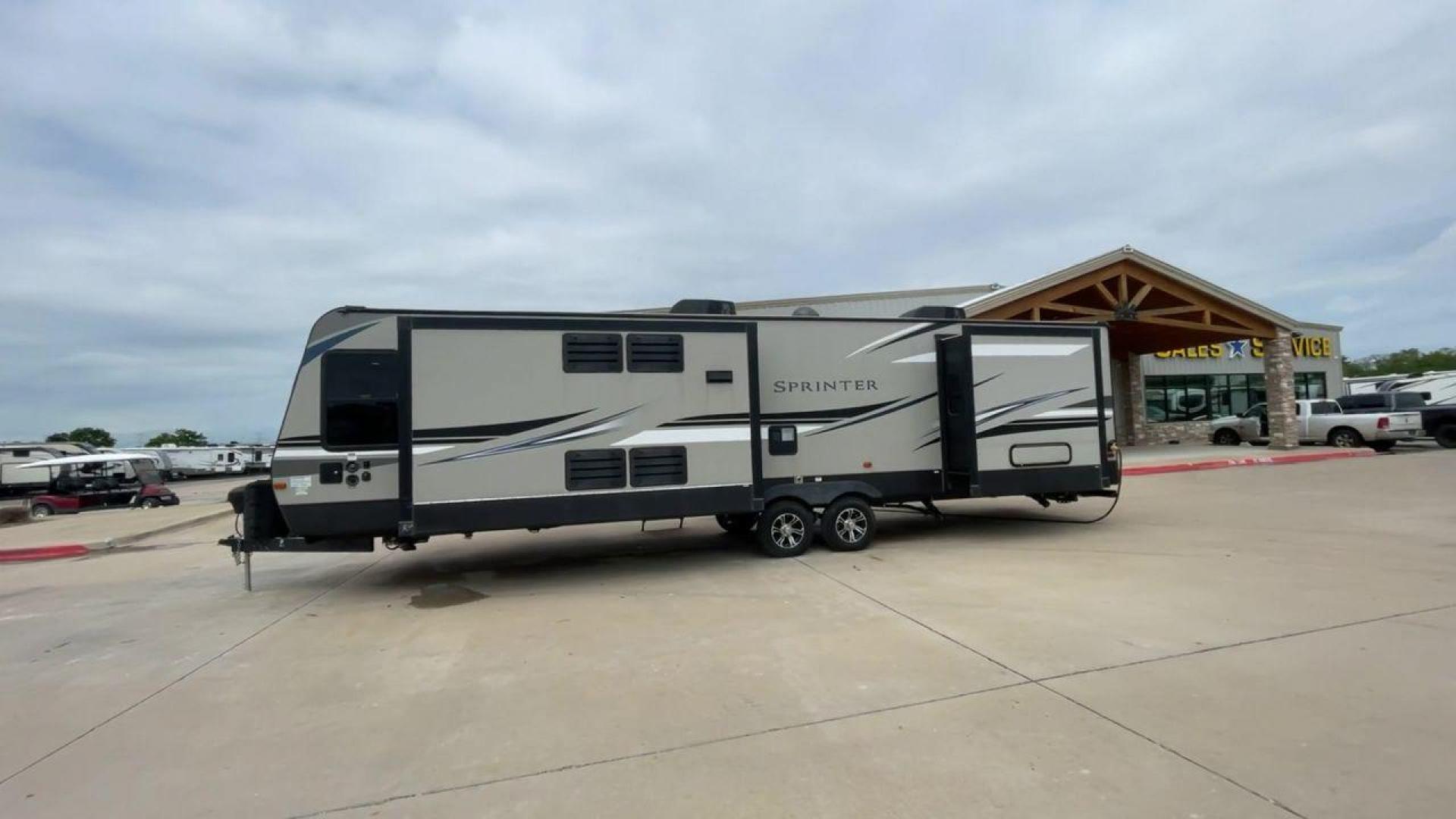 2020 KEYSTONE SPRINTER 330KBS (4YDT33027L1) , located at 4319 N Main Street, Cleburne, TX, 76033, (817) 221-0660, 32.435829, -97.384178 - Photo#6