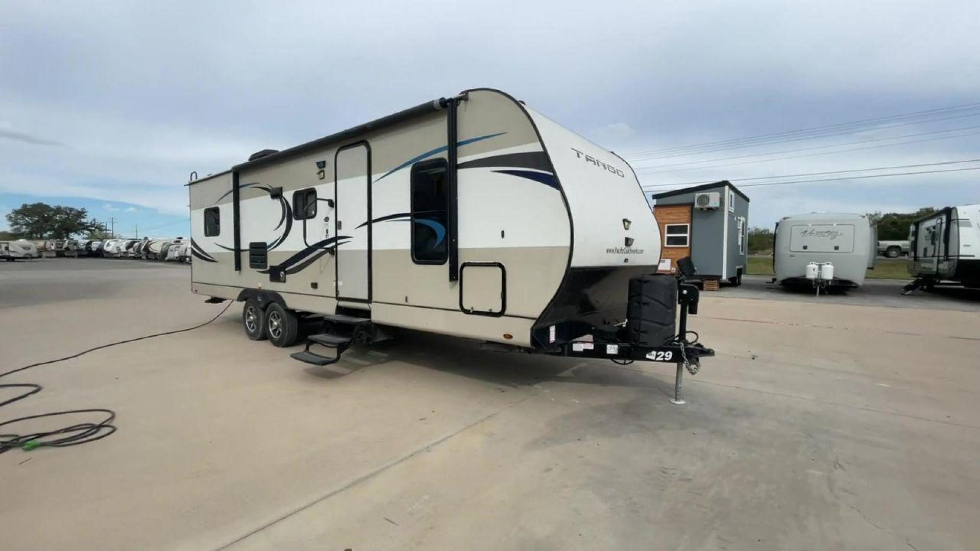 2020 PACIFIC COACHWORKS TANGO 279QQBH (5UYVS3228LR) , Length: 32 ft | Slides: 1 transmission, located at 4319 N Main Street, Cleburne, TX, 76033, (817) 221-0660, 32.435829, -97.384178 - Experience unparalleled comfort and convenience with the 2020 Pacific Coachworks Tango 279QQBH, perfect for all your travel adventures. Featuring a generous length of 32 feet and a convenient slideout, this travel trailer provides plenty of room for your loved ones to unwind and savor the adventure. - Photo#3