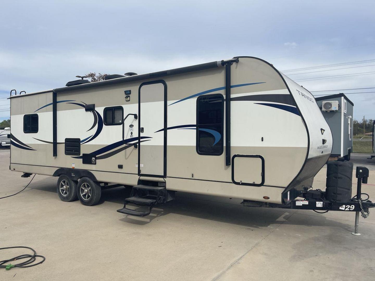 2020 PACIFIC COACHWORKS TANGO 279QQBH (5UYVS3228LR) , Length: 32 ft | Slides: 1 transmission, located at 4319 N Main Street, Cleburne, TX, 76033, (817) 221-0660, 32.435829, -97.384178 - Experience unparalleled comfort and convenience with the 2020 Pacific Coachworks Tango 279QQBH, perfect for all your travel adventures. Featuring a generous length of 32 feet and a convenient slideout, this travel trailer provides plenty of room for your loved ones to unwind and savor the adventure. - Photo#22