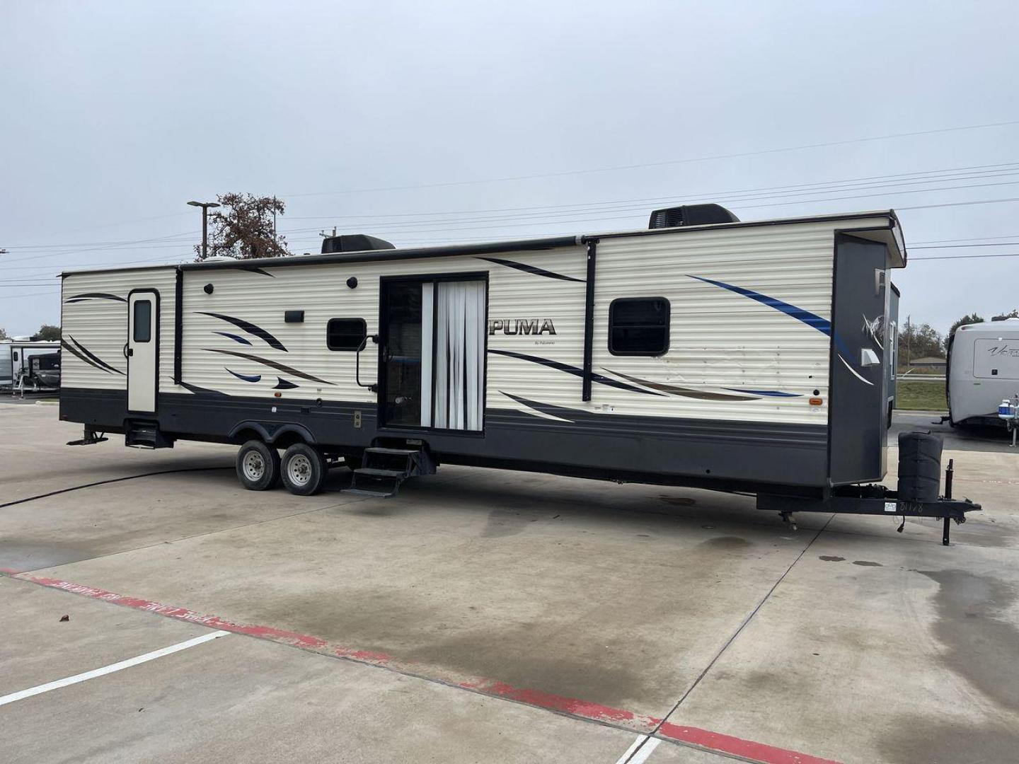 2020 NV DIGIL PUMA 38DBS - (4X4TPUP27LP) , Length: 41.92 ft | Dry Weight: 9,748 lbs. | Gross Weight: 11,522 lbs. | Slides: 3. transmission, located at 4319 N Main Street, Cleburne, TX, 76033, (817) 221-0660, 32.435829, -97.384178 - If you're in the market for a spacious and luxurious travel trailer bunk house, look no further than this 2020 PUMA 38DBS available at RV Depot in Cleburne, TX. With its impressive features and unbeatable price of $38,995, this RV is sure to make your road trip dreams come true. Located in the be - Photo#33