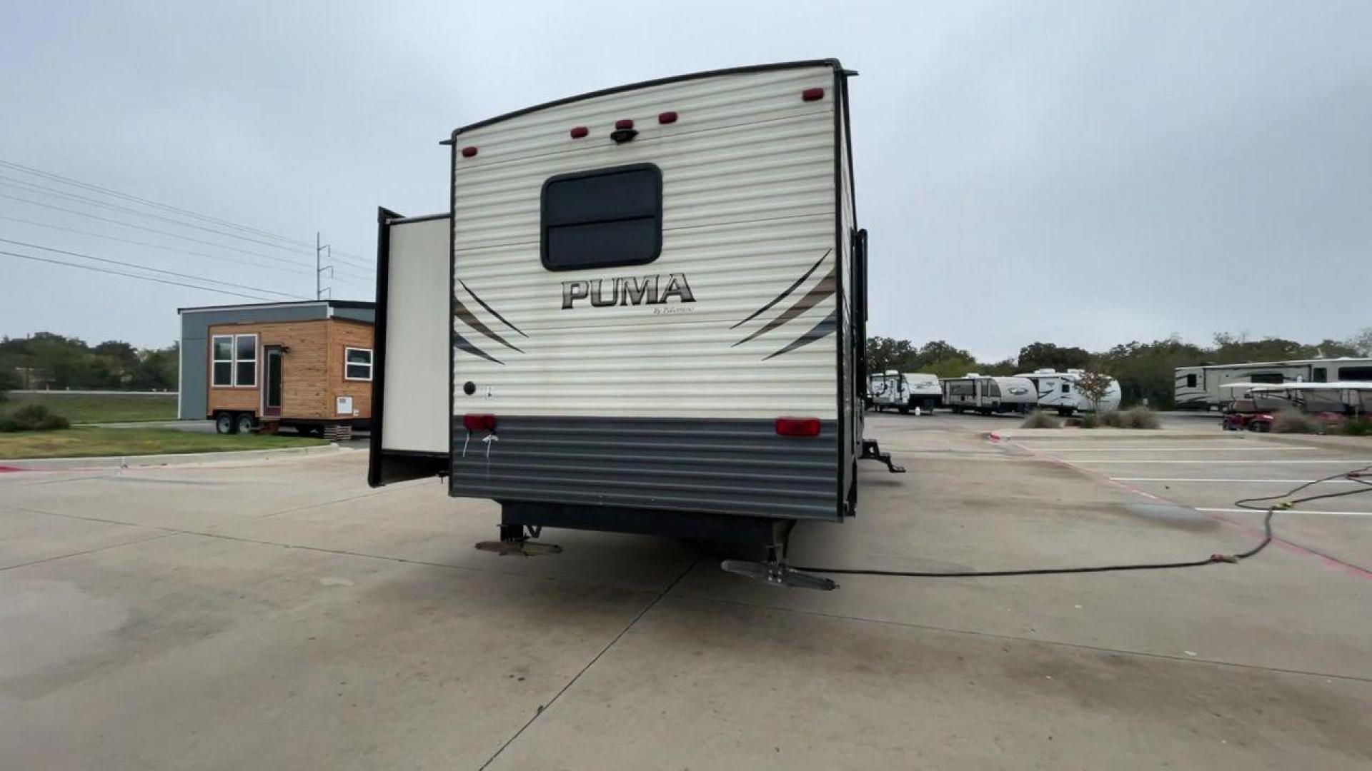 2020 NV DIGIL PUMA 38DBS - (4X4TPUP27LP) , Length: 41.92 ft | Dry Weight: 9,748 lbs. | Gross Weight: 11,522 lbs. | Slides: 3. transmission, located at 4319 N Main Street, Cleburne, TX, 76033, (817) 221-0660, 32.435829, -97.384178 - If you're in the market for a spacious and luxurious travel trailer bunk house, look no further than this 2020 PUMA 38DBS available at RV Depot in Cleburne, TX. With its impressive features and unbeatable price of $38,995, this RV is sure to make your road trip dreams come true. Located in the be - Photo#8