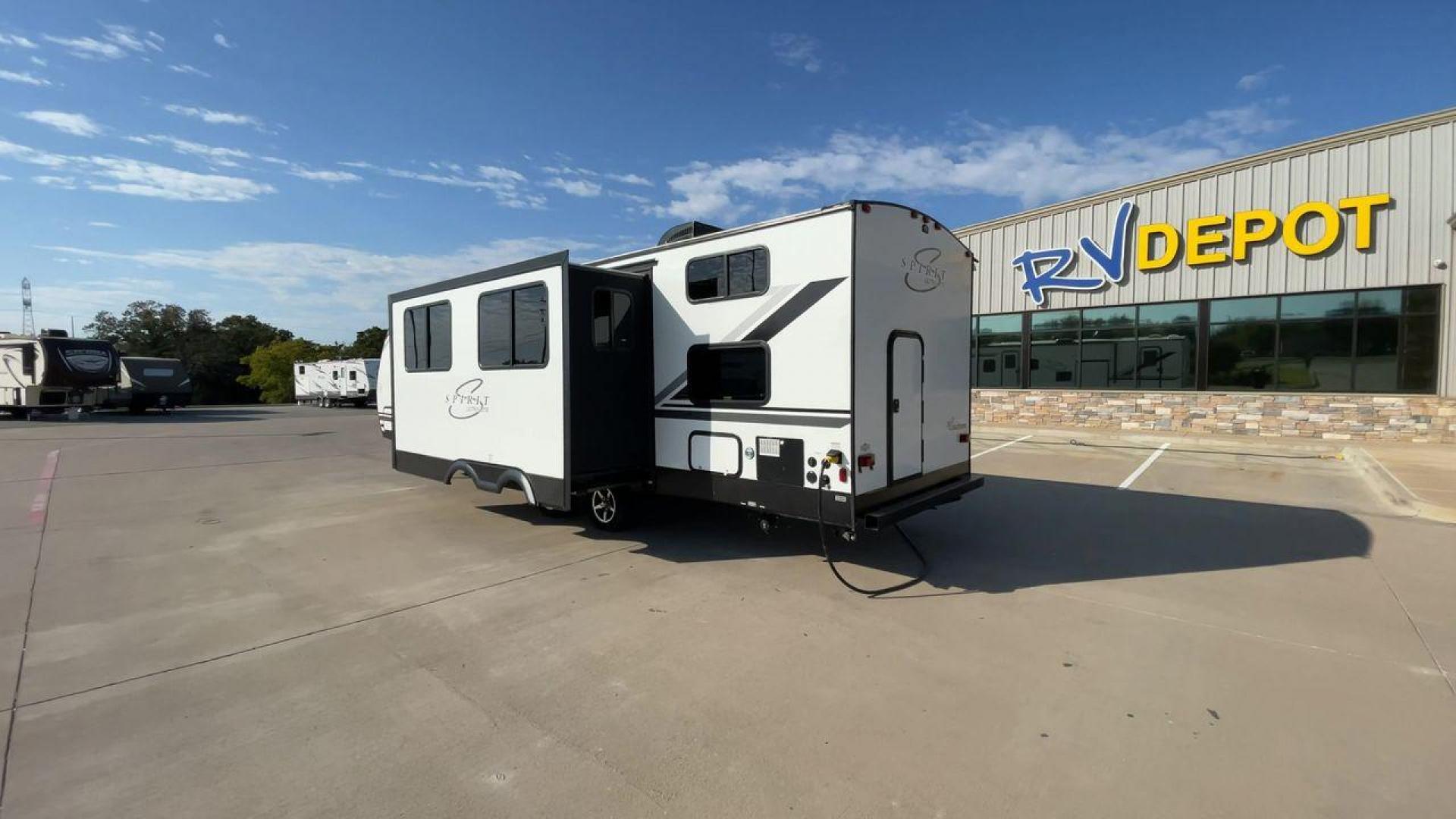 2021 COACHMEN SPIRIT 2963BH (5ZT2SBVBXMS) , Length: 33.92 ft. | Dry Weight: 6,408 lbs. | Slides: 1 transmission, located at 4319 N Main Street, Cleburne, TX, 76033, (817) 221-0660, 32.435829, -97.384178 - Photo#7