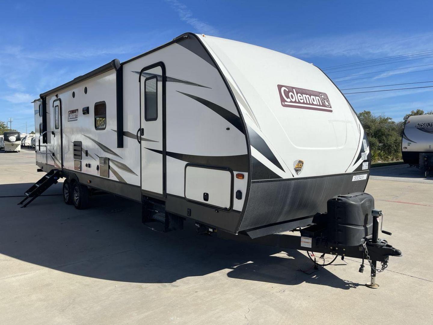 2021 DUTCHMEN COLEMAN 3215BH (4YDT32129MM) , Length: 36.92 ft. | Dry Weight: 7,718 lbs. | Slides: 2 transmission, located at 4319 N Main Street, Cleburne, TX, 76033, (817) 221-0660, 32.435829, -97.384178 - The 2021 Dutchmen Coleman 3215BH is a spacious and family-friendly travel trailer designed to provide comfort and convenience on the road. With its rear bunkhouse, large living space, and outdoor kitchen, this model is ideal for families who want a versatile RV with plenty of room for everyone. The - Photo#23