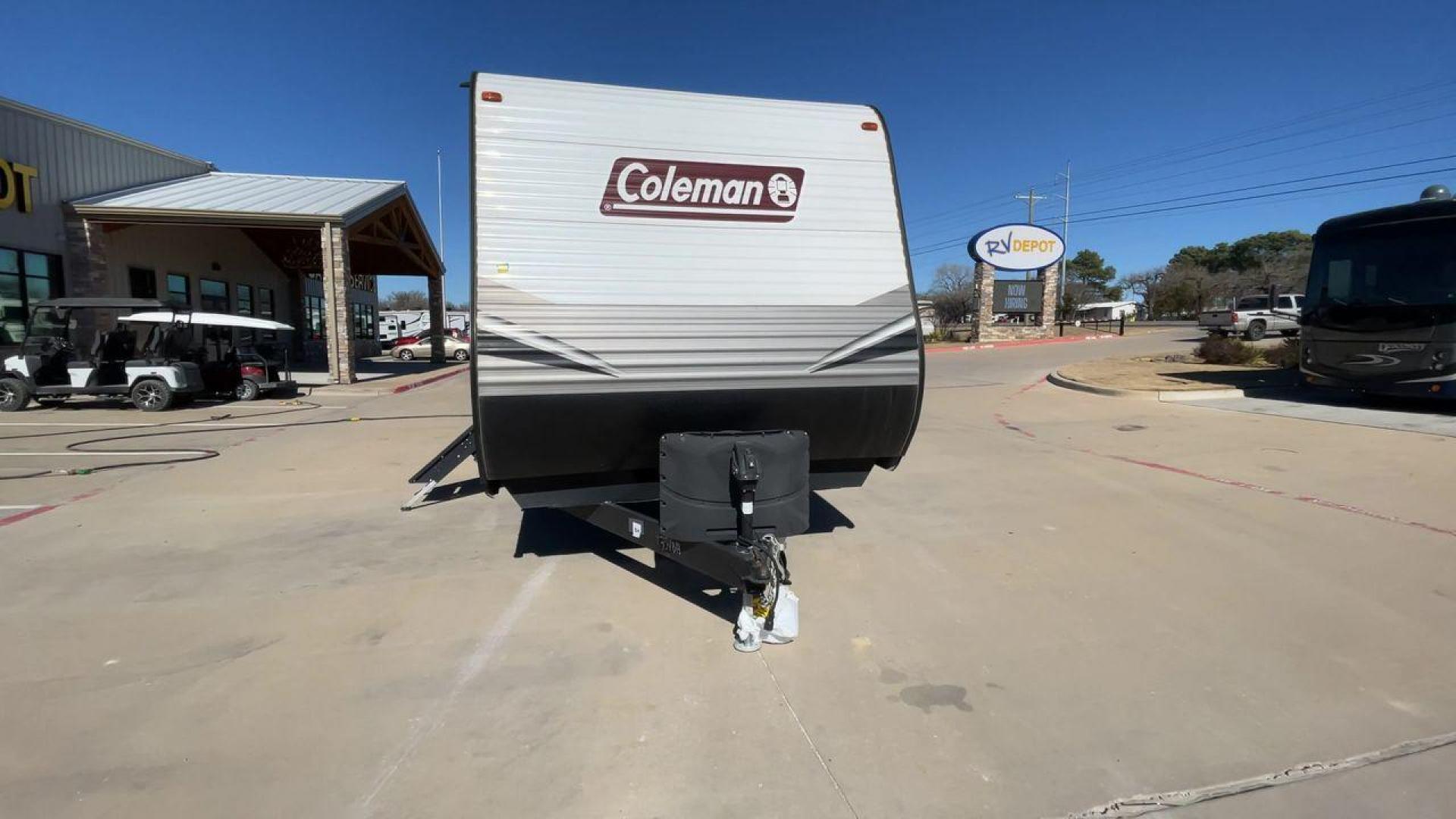 2021 WHITE DUTCHMEN COLEMAN 334BH (4YDT3342XMH) , Length: 37.25 ft. | Dry Weight: 7,806 lbs. | Slides: 2 transmission, located at 4319 N Main Street, Cleburne, TX, 76033, (817) 221-0660, 32.435829, -97.384178 - The 2021 Dutchmen Coleman 334BH is a luxurious and spacious travel trailer designed to redefine your camping experience. Its exterior boasts a length of 37 feet, a width of 8 feet, and a dry weight of 7,806 lbs. The aluminum frame construction ensures durability and lightweight towing, while the hig - Photo#4