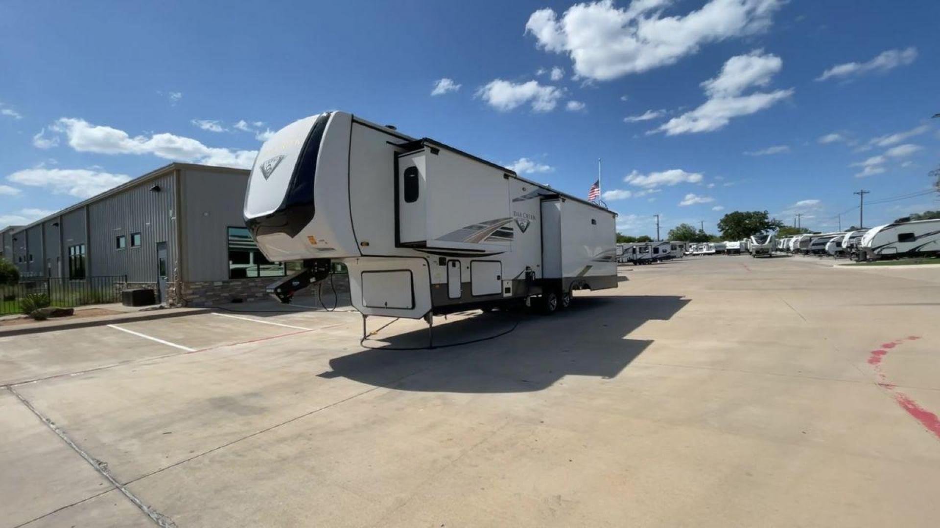 2021 FOREST RIVER CEDAR CREEK 38EL (4X4FCRP25MS) , Length: 39.75 ft. | Dry Weight: 14,429 lbs. | Gross Weight: 18,000 lbs. | Slides: 3 transmission, located at 4319 N Main Street, Cleburne, TX, 76033, (817) 221-0660, 32.435829, -97.384178 - Photo#5