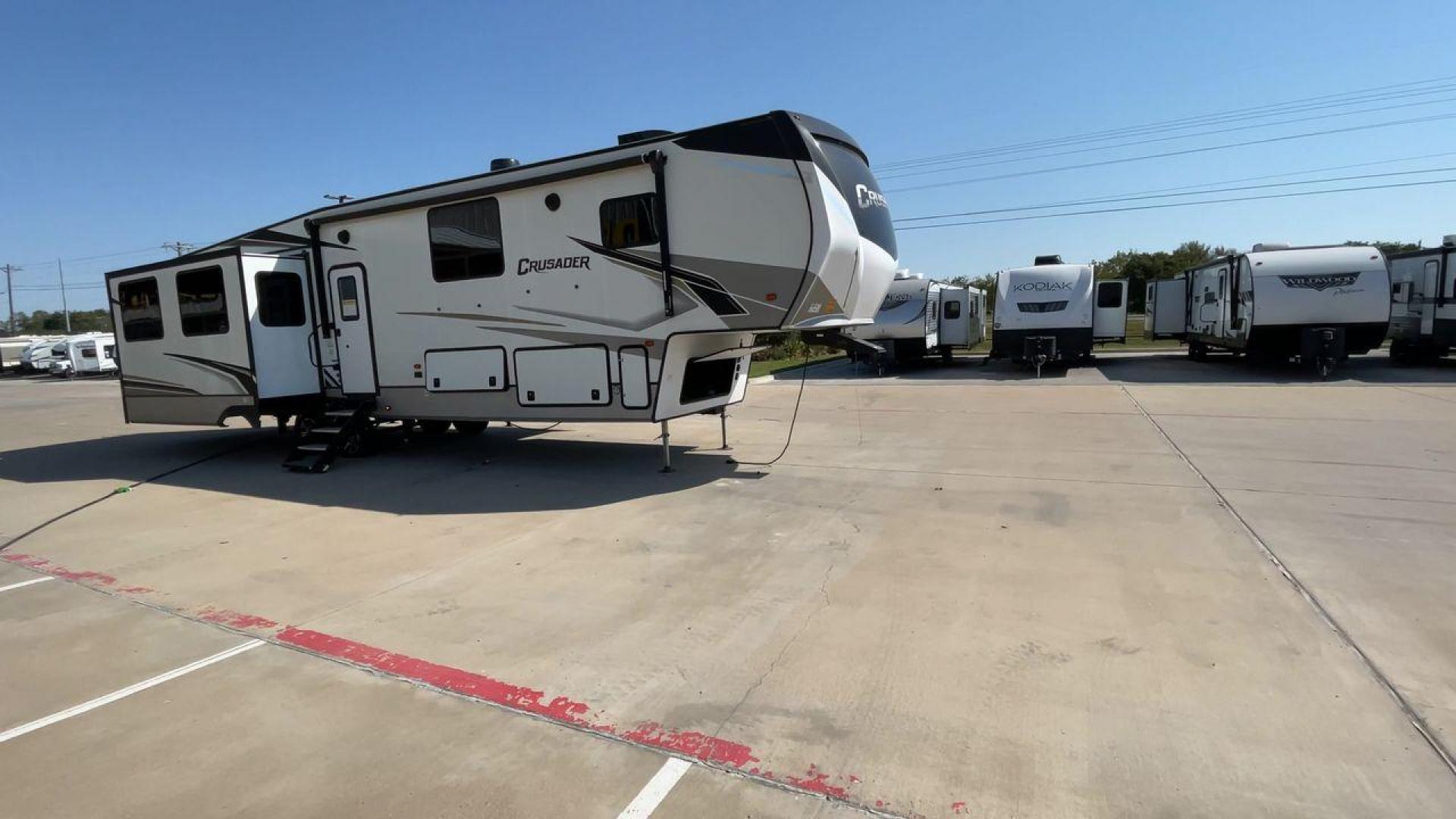 2021 FOREST RIVER CRUSADER 382MBH (5ZT3CS3B4MG) , Length: 43.33 ft. | Dry Weight: 13,106 lbs. | Slides: 4 transmission, located at 4319 N Main Street, Cleburne, TX, 76033, (817) 221-0660, 32.435829, -97.384178 - Photo#3