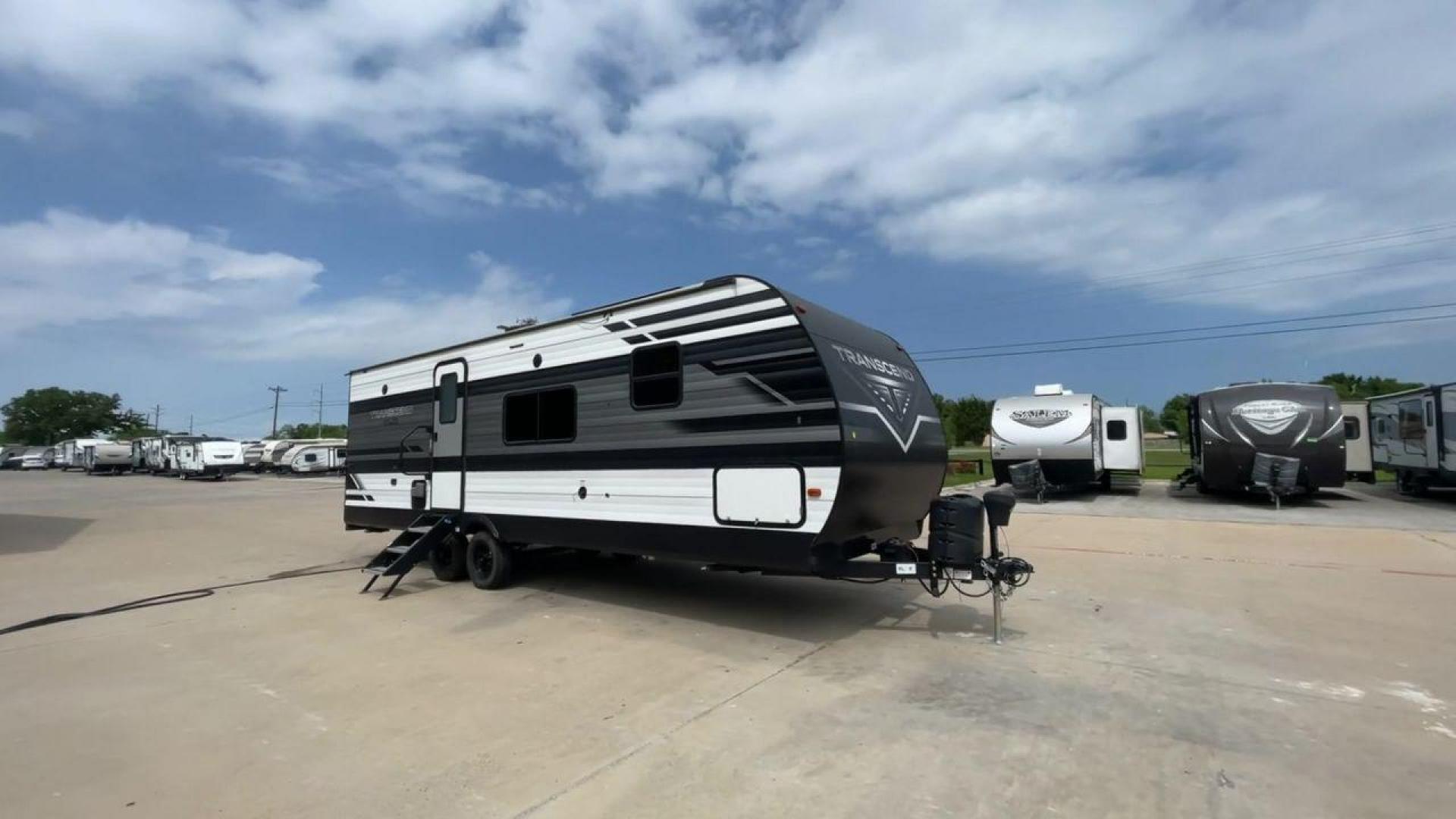 2021 GRAND DESIGN TRANSCEND 240ML (573TT3021M8) , located at 4319 N Main Street, Cleburne, TX, 76033, (817) 221-0660, 32.435829, -97.384178 - Photo#3