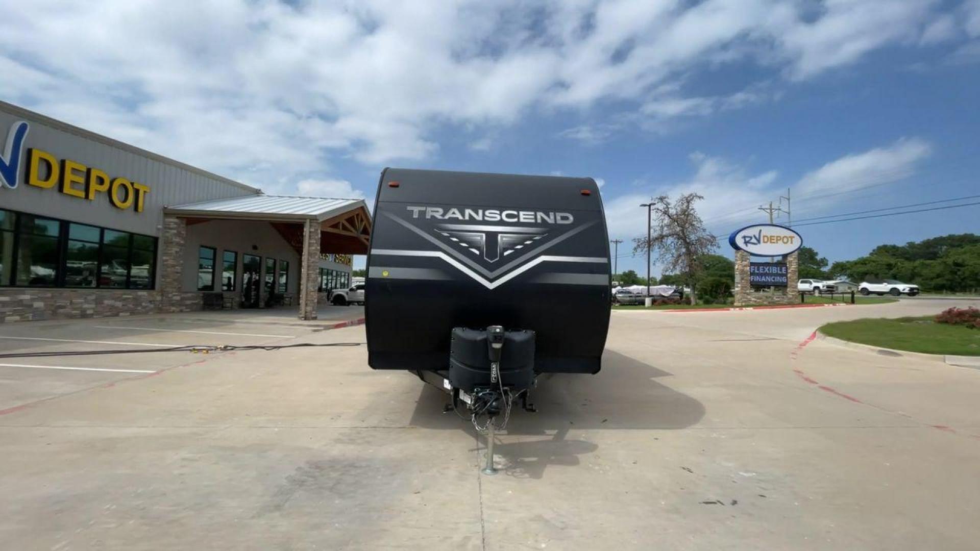 2021 GRAND DESIGN TRANSCEND 240ML (573TT3021M8) , located at 4319 N Main Street, Cleburne, TX, 76033, (817) 221-0660, 32.435829, -97.384178 - Photo#4