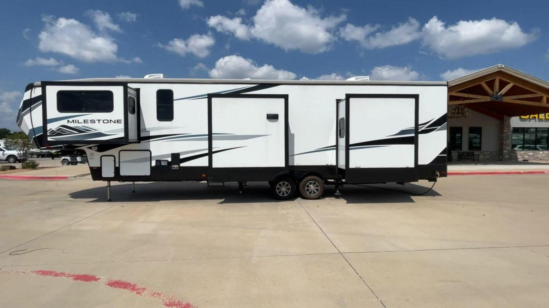 2021 HEARTLAND MILESTONE 379FLML (5SFMG4426ME) , Length: 44.17 ft. | Dry Weight: 12,600 lbs. | Gross Weight: 15,000 lbs. | Slides: 5 transmission, located at 4319 N Main Street, Cleburne, TX, 76033, (817) 221-0660, 32.435829, -97.384178 - The 2021 Heartland Milestone 379FLML is 44.17 feet in length and has a dry weight of 12,600 pounds, with a gross weight capability of 15,000 pounds. This type of RV is intended for extended living and luxurious travel. It comes with five slide-outs that dramatically increase interior space, creating - Photo#6