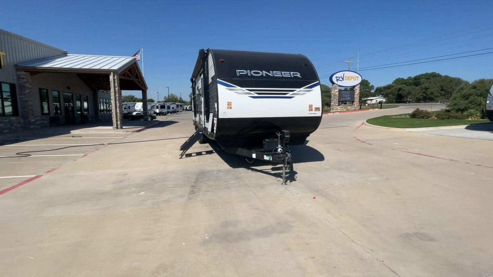 2021 HEARTLAND PIONEER DS320 (5SFPB3725ME) , Length: 37.42 ft. | Dry Weight: 7,696 lbs. | Gross Weight: 9,000 lbs. | Slides: 2 transmission, located at 4319 N Main Street, Cleburne, TX, 76033, (817) 221-0660, 32.435829, -97.384178 - The 2021 Heartland Pioneer DS320 is a spacious and well-designed travel trailer, perfect for large families or group trips. Measuring 37.42 feet in length with a dry weight of 7,696 lbs. and a gross weight of 9,000 lbs., this unit is built for comfortable travel while maintaining a manageable towing - Photo#4