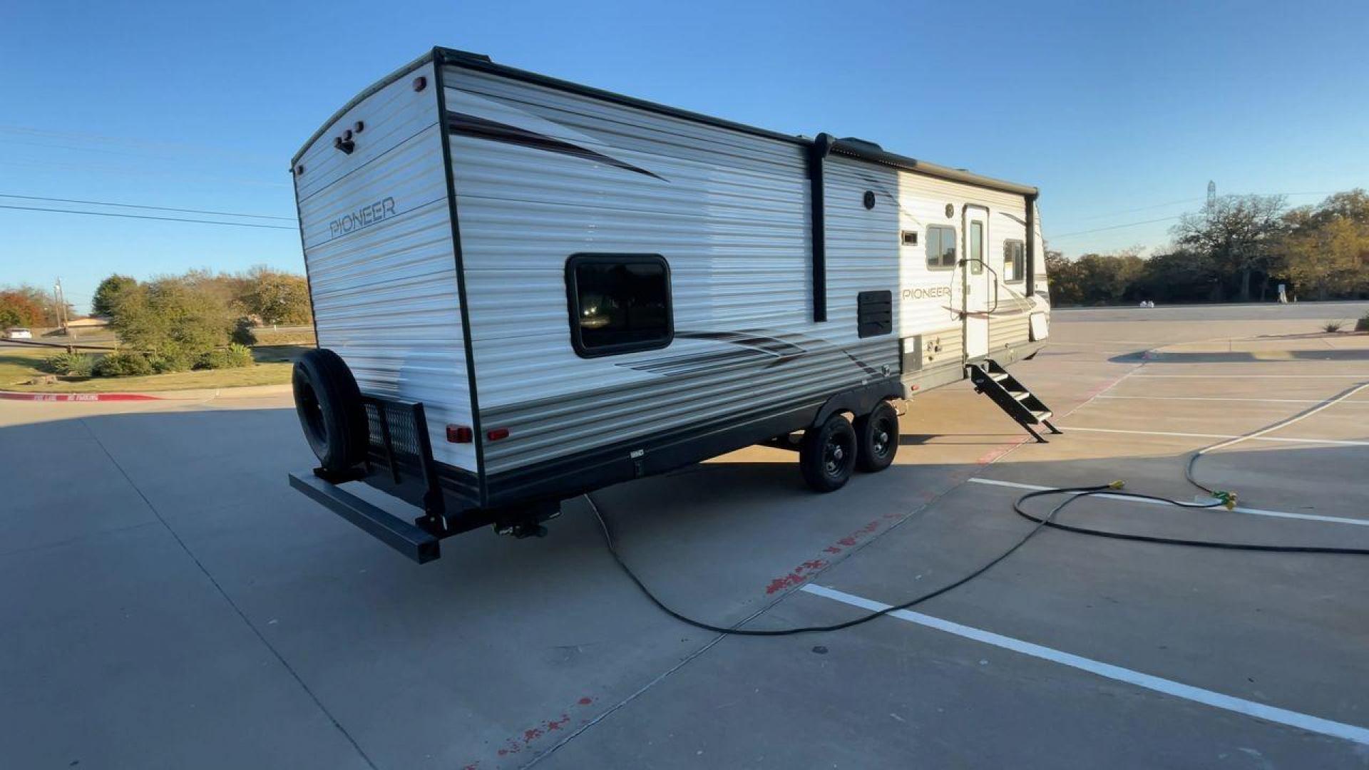 2021 HEARTLAND PIONEER QB300 (5SFPB3525ME) , Length: 35 ft. | Dry Weight: 6,896 lbs. | Gross Weight: 9,000 lbs. | Slides: 1 transmission, located at 4319 N Main Street, Cleburne, TX, 76033, (817) 221-0660, 32.435829, -97.384178 - The 2021 Heartland Pioneer QB300 is a spacious and well-equipped travel trailer, perfect for family adventures. With a length of 35 feet, this model provides ample living space while maintaining a dry weight of 6,896 lbs. and a gross weight of 9,000 lbs. It includes 1 slide-out, optimizing interior - Photo#1