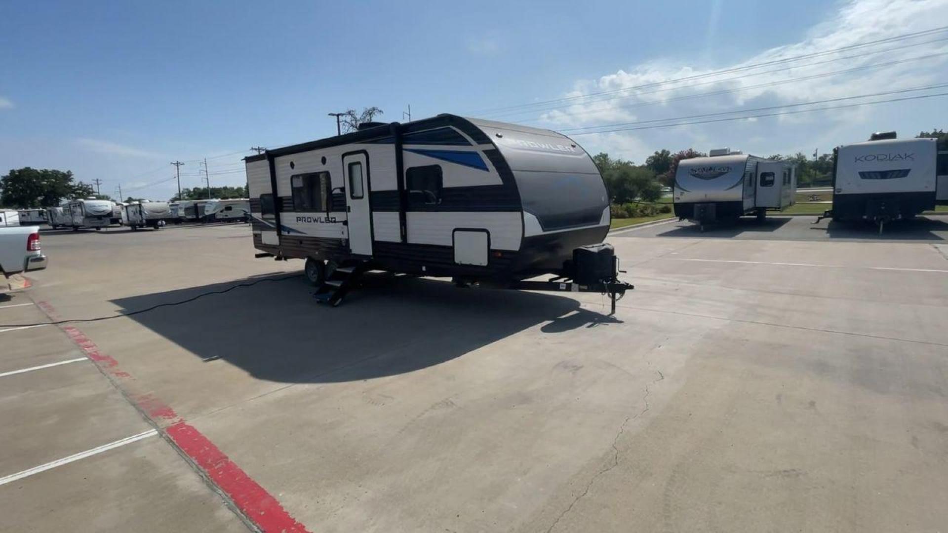 2021 BLACK HEARTLAND PROWLER 250BH (5SFPB292XME) , located at 4319 N Main Street, Cleburne, TX, 76033, (817) 221-0660, 32.435829, -97.384178 - Photo#3