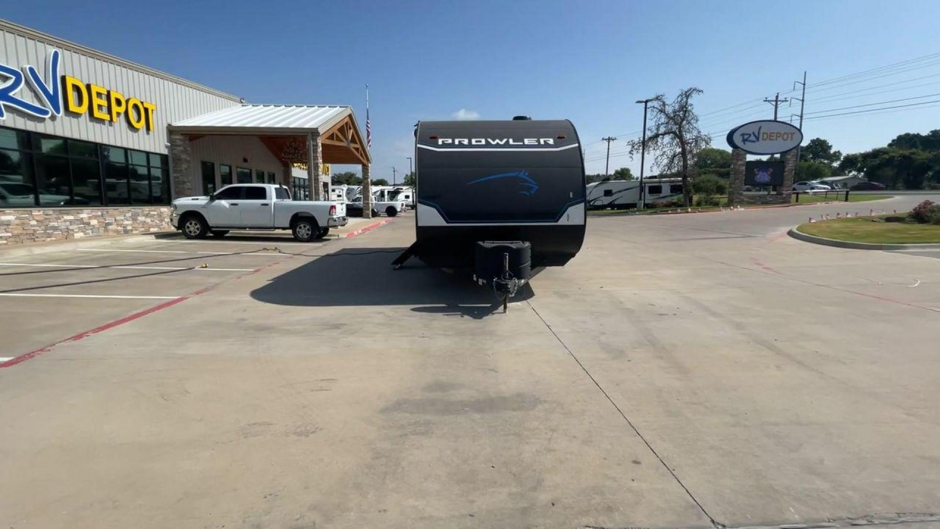 2021 BLACK HEARTLAND PROWLER 250BH (5SFPB292XME) , located at 4319 N Main Street, Cleburne, TX, 76033, (817) 221-0660, 32.435829, -97.384178 - Photo#4