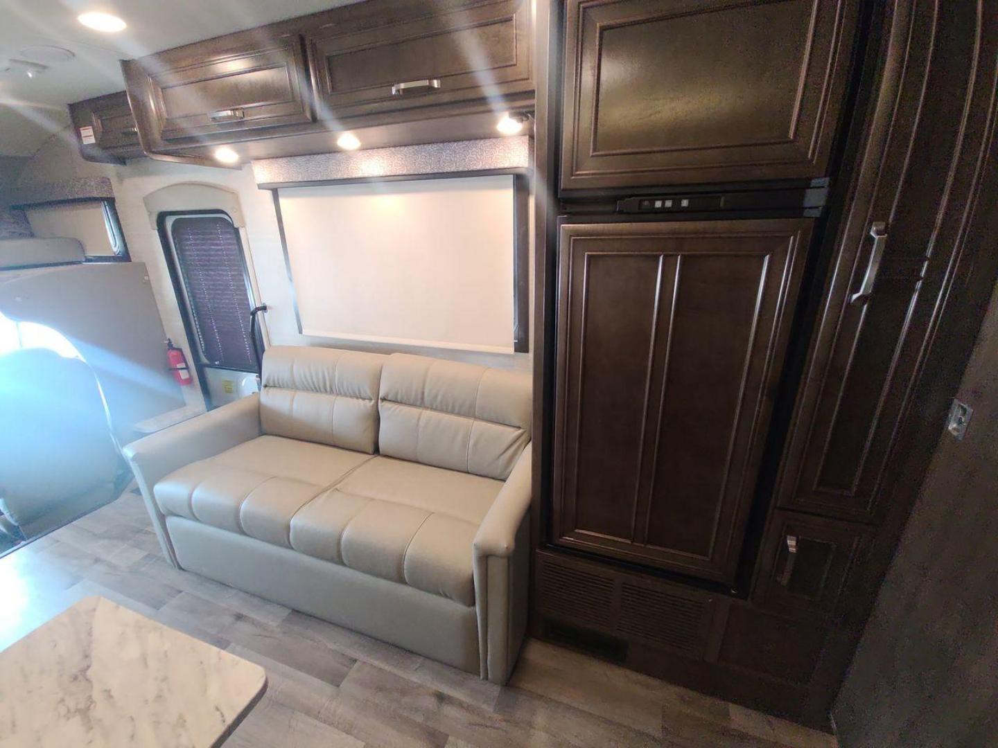 2021 WHITE JAYCO GREYHAWK 27U (1FDXE4FN7MD) , Length: 29.92 ft. | Gross Weight: 14,500 lbs. | Slides: 2 transmission, located at 4319 N Main Street, Cleburne, TX, 76033, (817) 221-0660, 32.435829, -97.384178 - The 2021 Jayco Greyhawk 27U is the best Class C motorhome on the market. It's great for people who want to go on adventures on the open road. The length of this RV is 29.92 feet, and its gross weight is 14,500 pounds. It is the perfect size for getting around. With two slides, the Greyhawk 27U's int - Photo#11