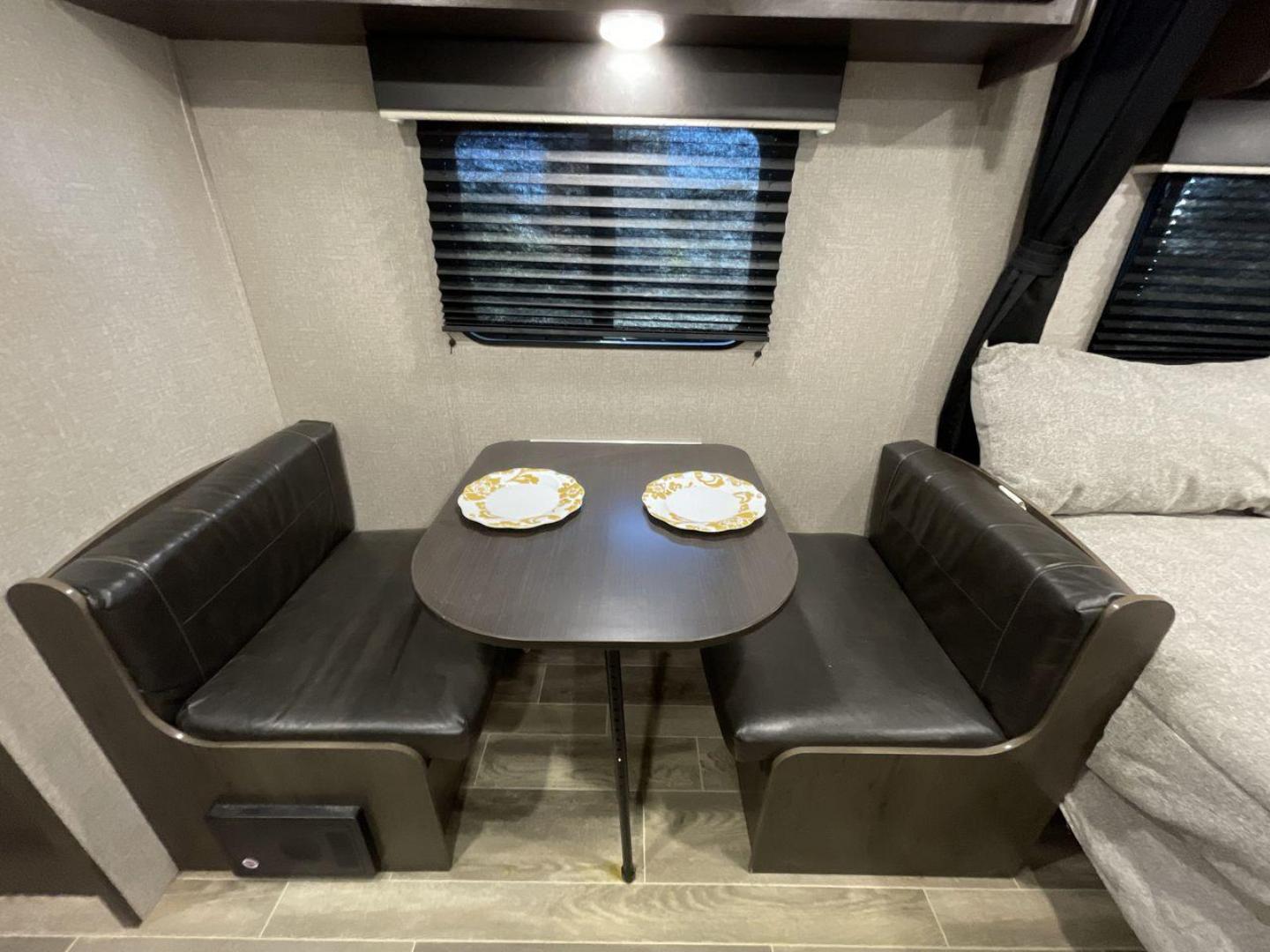 2021 JAYCO JAY FLIGHT SLX 174BH (1UJBJ0AJ1M1) , Length: 21.67 ft | Dry Weight: 3,075 lbs | GVWR: 3,950 lbs | Slides: 0 transmission, located at 4319 N Main Street, Cleburne, TX, 76033, (817) 221-0660, 32.435829, -97.384178 - Take the 2021 Jayco Jay Flight SLX 174BH travel trailer out on your camping adventures. This lightweight and small RV is ideal for people looking for an affordable and cozy way to enjoy the great outdoors. The dimensions of this unit are 21.67 ft in length, 7.08 ft in width, and 9.17 ft in height. I - Photo#12