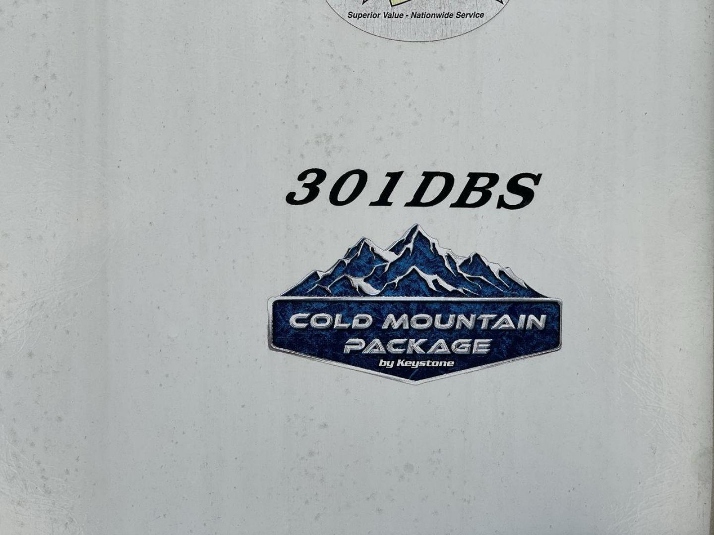 2021 KEYSTONE HIDEOUT 301DBS (4YDF30120M1) , Length: 34.17 ft. | Dry Weight: 8,669 lbs. | Gross Weight: 12,100 lbs. | Slides: 1 transmission, located at 4319 N Main Street, Cleburne, TX, 76033, (817) 221-0660, 32.435829, -97.384178 - Photo#21