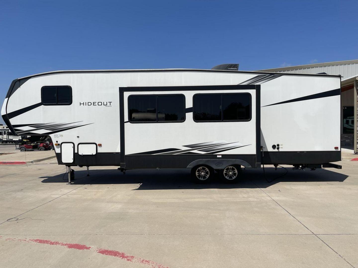 2021 KEYSTONE HIDEOUT 301DBS (4YDF30120M1) , Length: 34.17 ft. | Dry Weight: 8,669 lbs. | Gross Weight: 12,100 lbs. | Slides: 1 transmission, located at 4319 N Main Street, Cleburne, TX, 76033, (817) 221-0660, 32.435829, -97.384178 - Photo#23