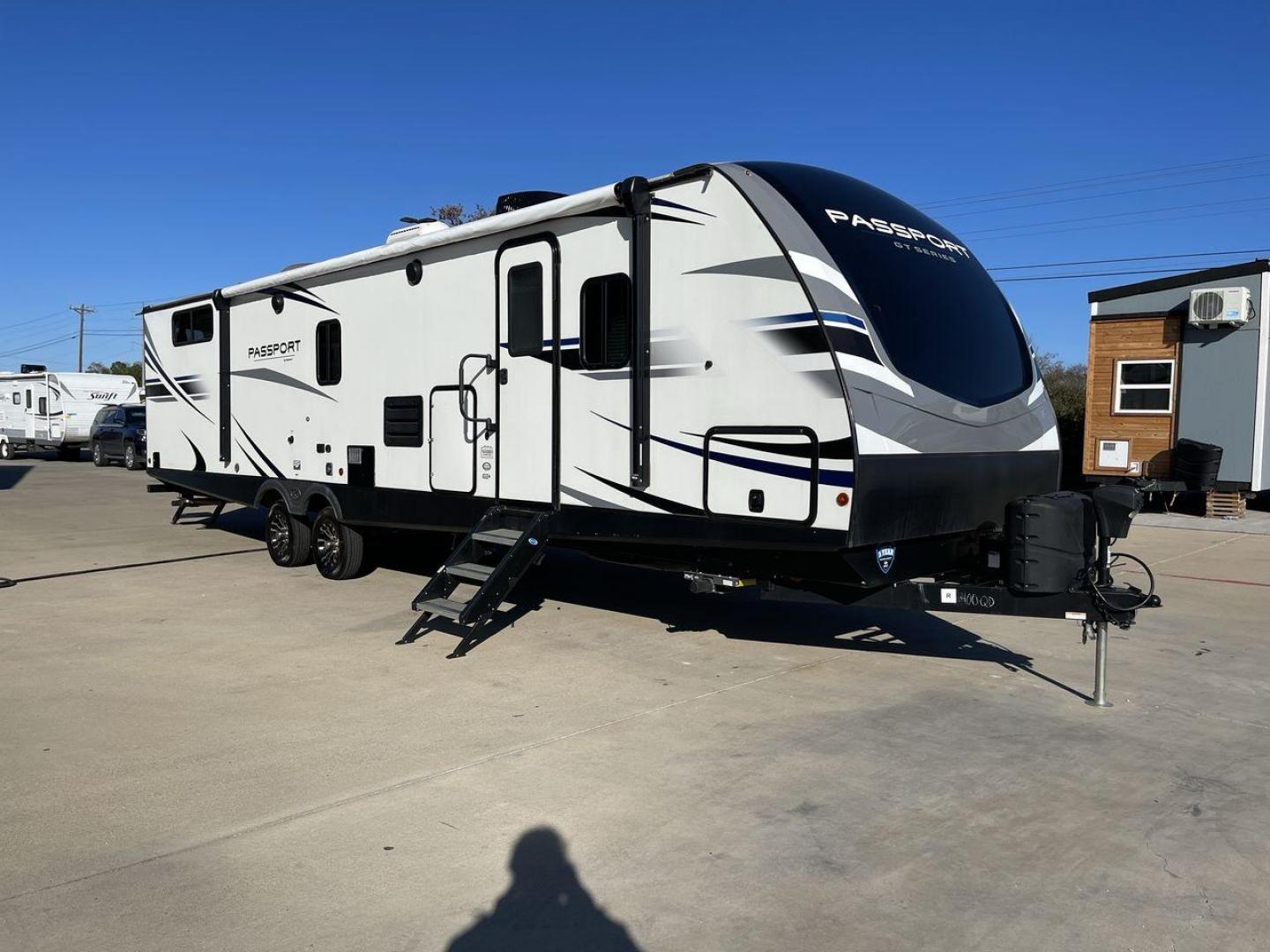 2021 KEYSTONE PASSPORT 3400QD (4YDT34020MK) , Length: 38.33 ft | Dry Weight: 7,525 lbs. | Gross Weight: 9,640 lbs | Slides: 2 transmission, located at 4319 N Main Street, Cleburne, TX, 76033, (817) 221-0660, 32.435829, -97.384178 - Discover the ultimate in camping luxury with the 2021 Keystone Passport 3400QD. This travel trailer is expertly crafted to provide you with unparalleled comfort, innovative features, and spacious living areas. This model is perfect for those who value spaciousness and easy towing. With a length of 3 - Photo#23