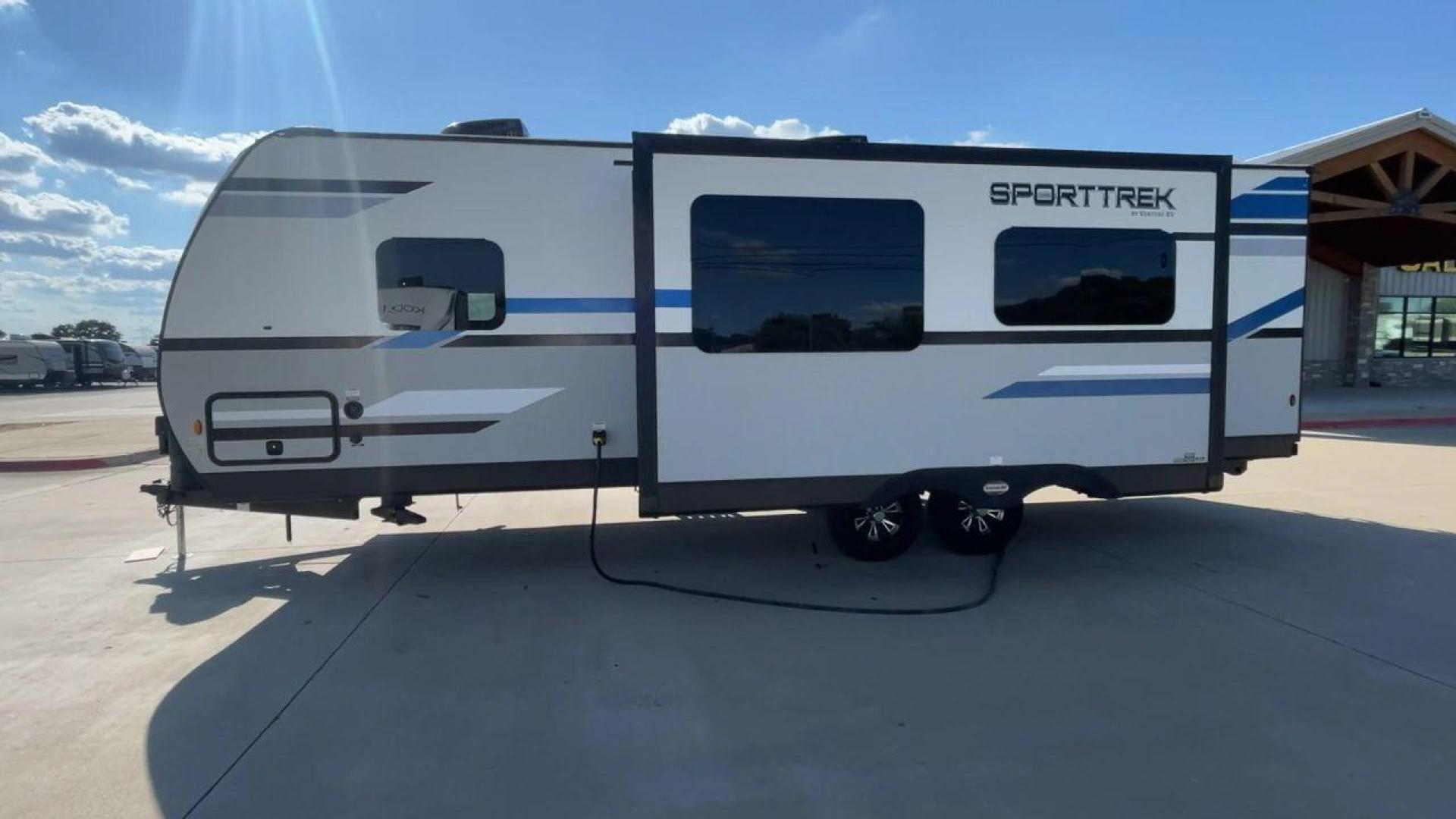 2021 KZ SPORTTREK 271VMB (4EZT12725M8) , located at 4319 N Main Street, Cleburne, TX, 76033, (817) 221-0660, 32.435829, -97.384178 - Photo#6