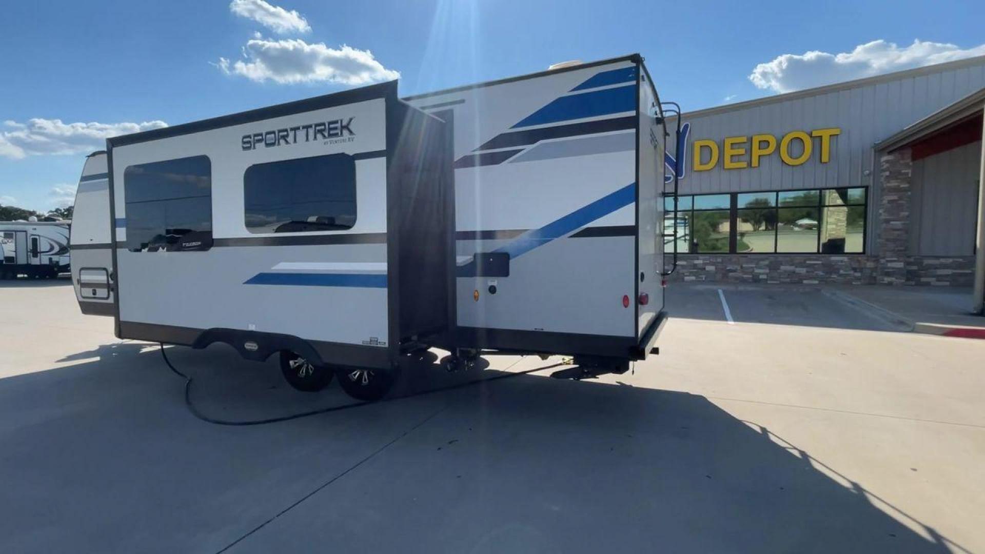 2021 KZ SPORTTREK 271VMB (4EZT12725M8) , located at 4319 N Main Street, Cleburne, TX, 76033, (817) 221-0660, 32.435829, -97.384178 - Photo#7