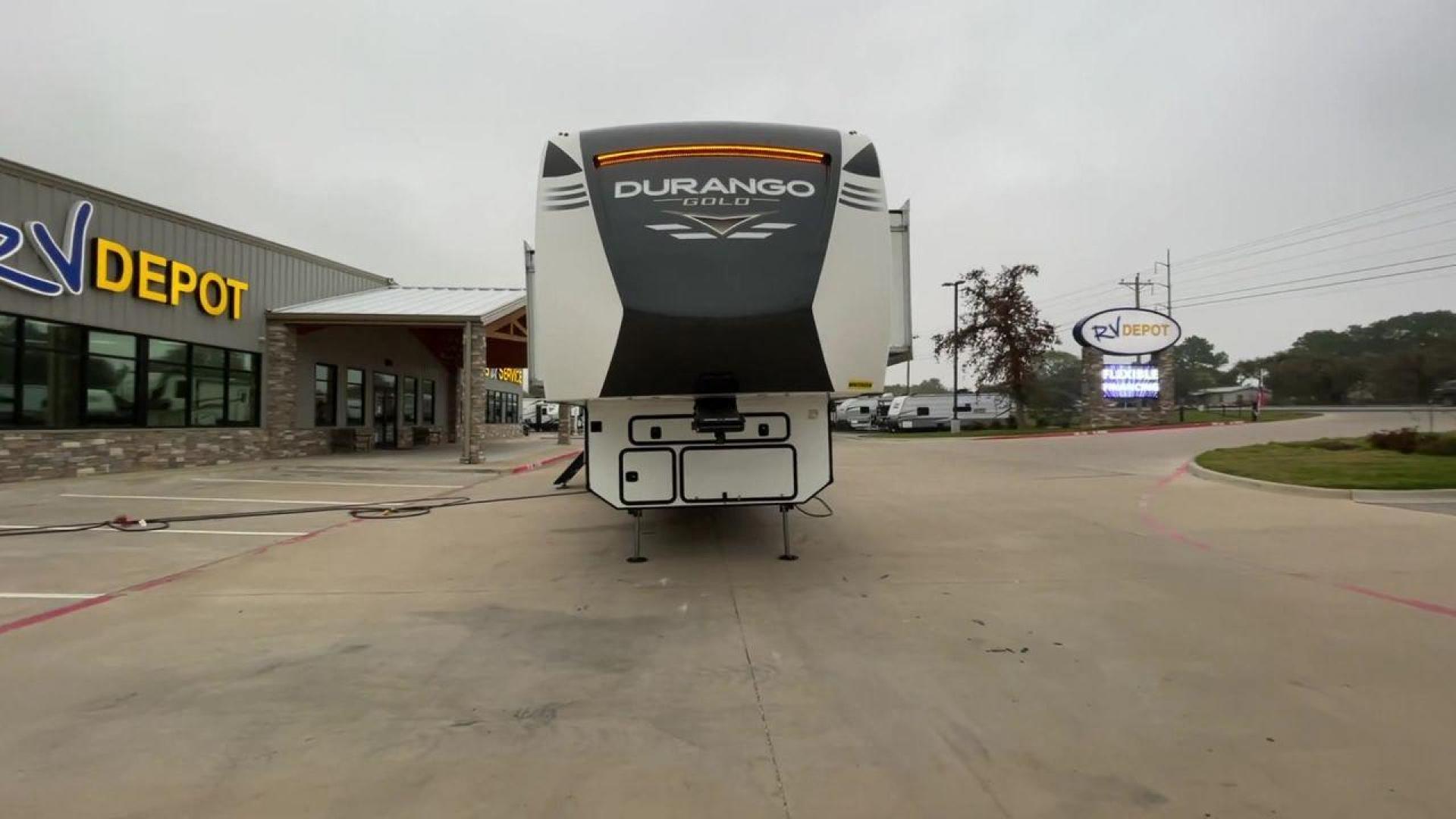 2021 K-Z DURANGO 383RLQ (4EZFV4224M6) , located at 4319 N Main Street, Cleburne, TX, 76033, (817) 221-0660, 32.435829, -97.384178 - If you're in the market for a top-of-the-line fifth wheel rear living RV, look no further than RV Depot in Cleburne, TX. We are excited to present to you the 2021 K-Z Durango 383RLQ, a luxurious and spacious RV that is perfect for all your travel adventures. With its outstanding features and excepti - Photo#4