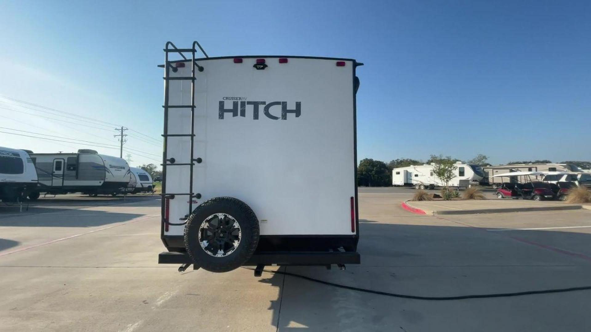 2022 CRUISER RV HITCH 18BHS (5RXRB2319N1) , Length: 22 ft | Dry Weight: 4,030 lbs | Gross Weight: 5,000 lbs | Slides: 1 transmission, located at 4319 N Main Street, Cleburne, TX, 76033, (817) 221-0660, 32.435829, -97.384178 - The 2022 Cruiser RV Corp Hitch 18BHS is a compact yet feature-packed travel trailer perfect for those who value comfort and convenience during their travels. Featuring a sleek and modern exterior design, this lightweight trailer measures approximately 22 feet in length, making it easy to tow and man - Photo#8