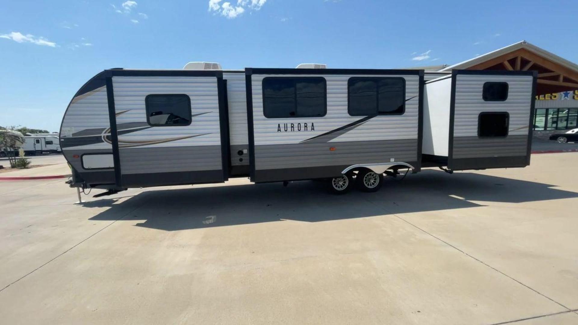 2022 FOREST RIVER AURORA 34BHTS (5ZT2ARZB6NX) , Length: 38 ft. | Dry Weight: 8,666 lbs. | Gross Weight: 10,500 lbs. | Slides: 3 transmission, located at 4319 N Main Street, Cleburne, TX, 76033, (817) 221-0660, 32.435829, -97.384178 - Photo#6