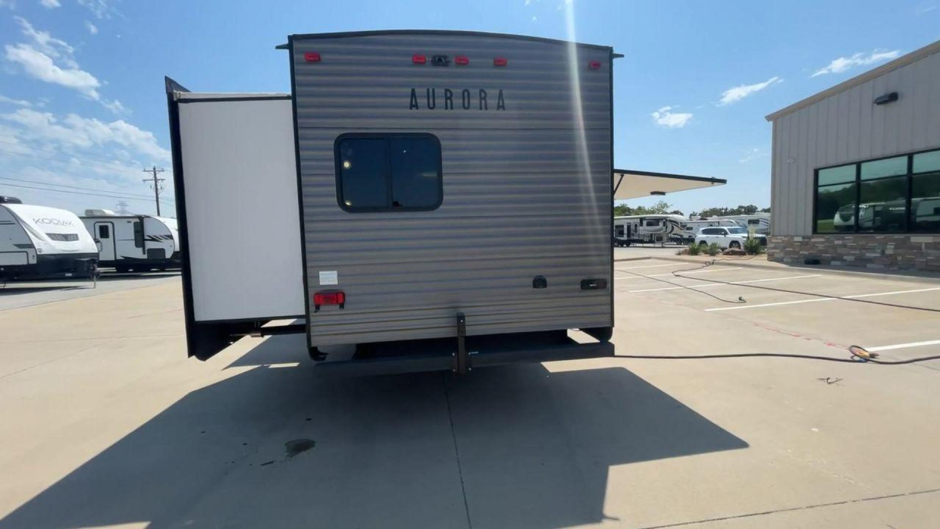 2022 FOREST RIVER AURORA 34BHTS (5ZT2ARZB6NX) , Length: 38 ft. | Dry Weight: 8,666 lbs. | Gross Weight: 10,500 lbs. | Slides: 3 transmission, located at 4319 N Main Street, Cleburne, TX, 76033, (817) 221-0660, 32.435829, -97.384178 - Photo#8