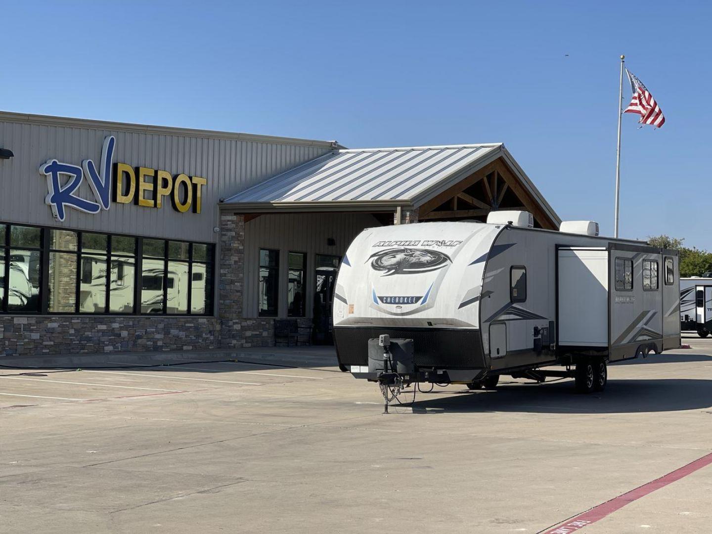 2022 FOREST RIVER CHEROKEE 33BH-L (5ZT2CKYBXN2) , Length: 37.33 ft. | Dry Weight: 7,986 lbs. | Gross Weight: 9,863 lbs. | Slides: 2 transmission, located at 4319 N Main Street, Cleburne, TX, 76033, (817) 221-0660, 32.435829, -97.384178 - The 2022 Forest River Cherokee Alpha Wolf 33BH-L showcases a modern and sleek exterior which is perfectly built for extended road adventures. Measuring 37.33 feet in length, it features a two-tone gray and black color scheme with sharp, angular graphics that give it a contemporary, aggressive look. - Photo#0