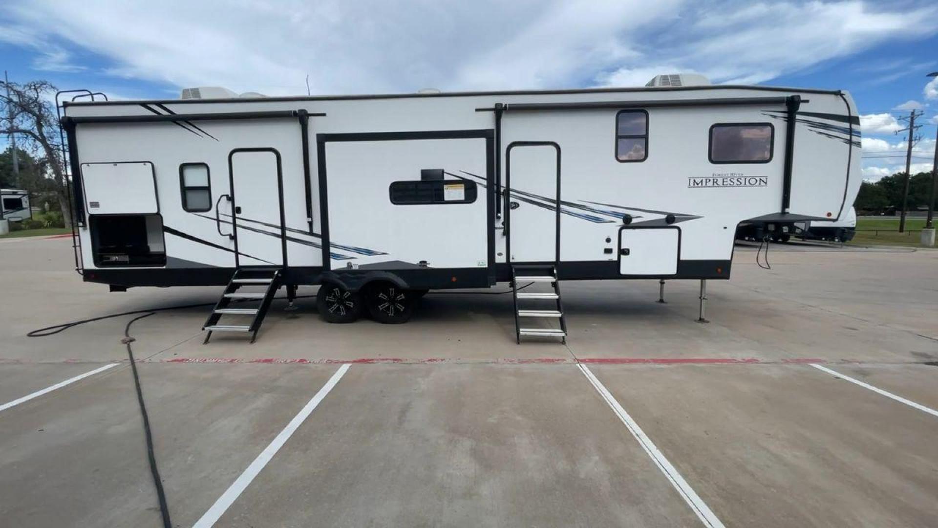 2022 FOREST RIVER IMPRESSION 330BH (5ZT3MPYB4ND) , Length: 41 ft. | Dry Weight: 10,433 lbs. | Gross Weight: 14,165 lbs. | Slides: 3 transmission, located at 4319 N Main Street, Cleburne, TX, 76033, (817) 221-0660, 32.435829, -97.384178 - Photo#2