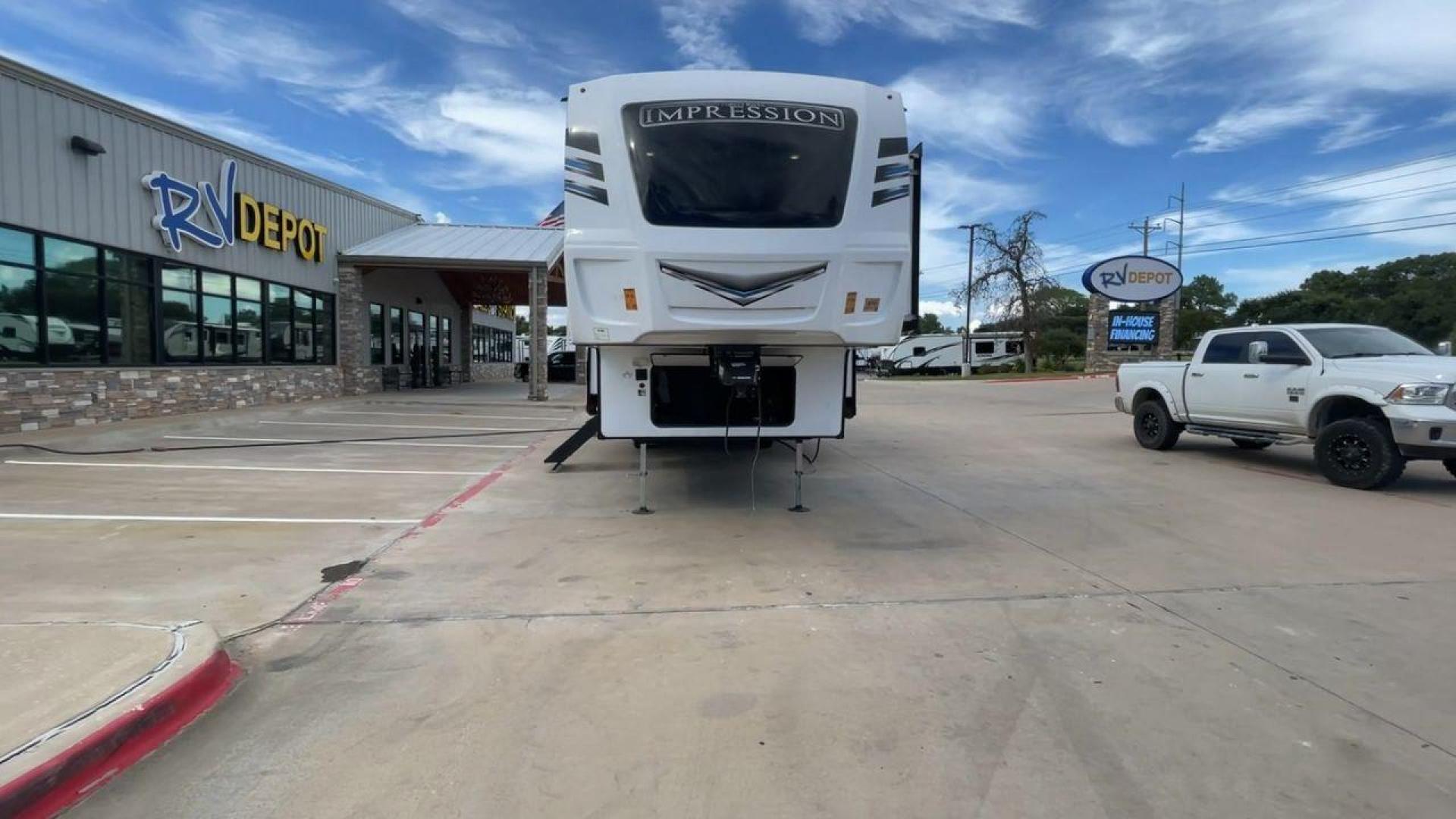 2022 FOREST RIVER IMPRESSION 330BH (5ZT3MPYB4ND) , Length: 41 ft. | Dry Weight: 10,433 lbs. | Gross Weight: 14,165 lbs. | Slides: 3 transmission, located at 4319 N Main Street, Cleburne, TX, 76033, (817) 221-0660, 32.435829, -97.384178 - Photo#4