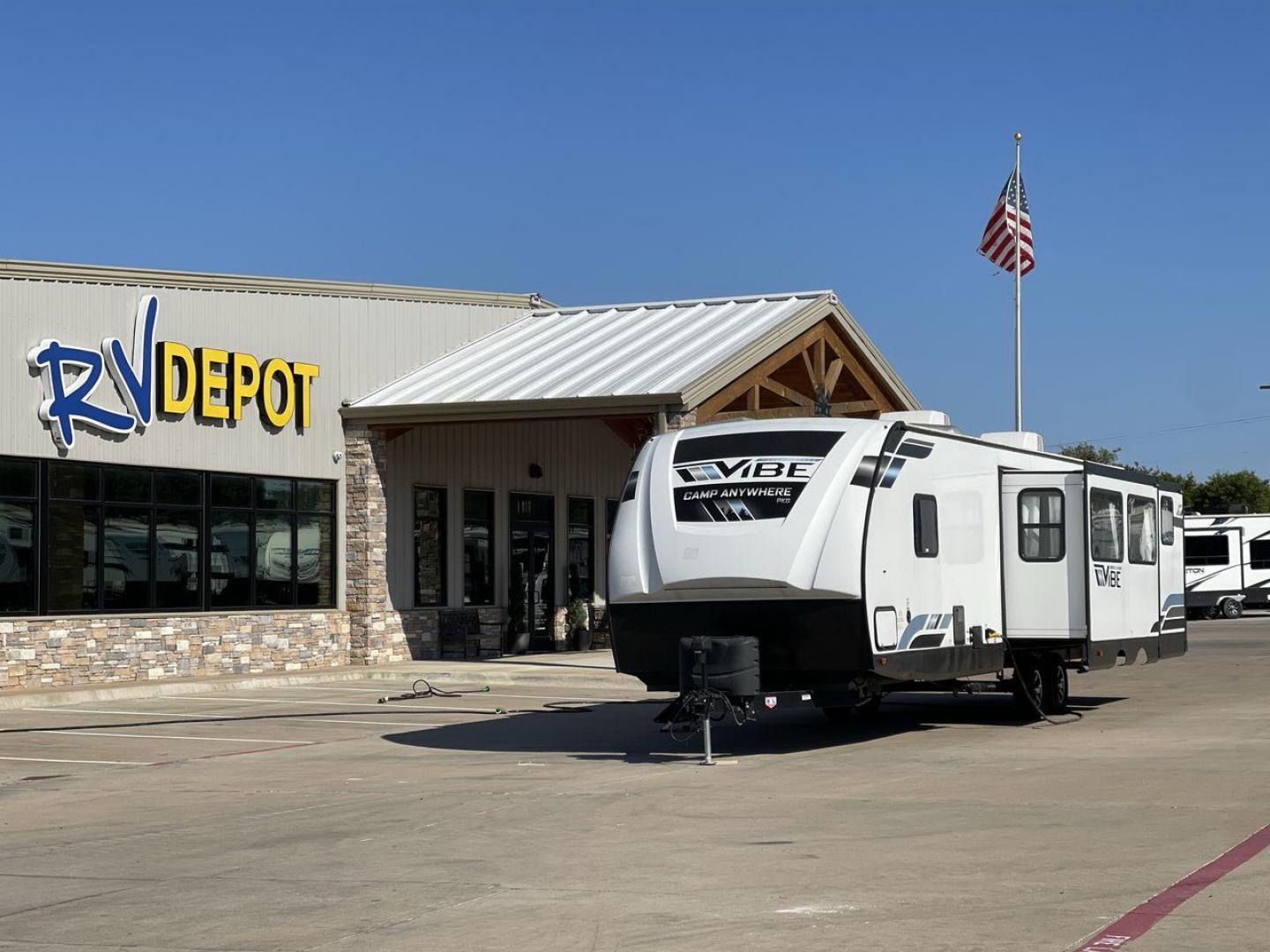 2022 FOREST RIVER VIBE 34BH (4X4TVBK21N4) , Length: 39.42 ft. | Dry Weight: 8,164 lbs. | Slides: 3 transmission, located at 4319 N Main Street, Cleburne, TX, 76033, (817) 221-0660, 32.435829, -97.384178 - Photo#0