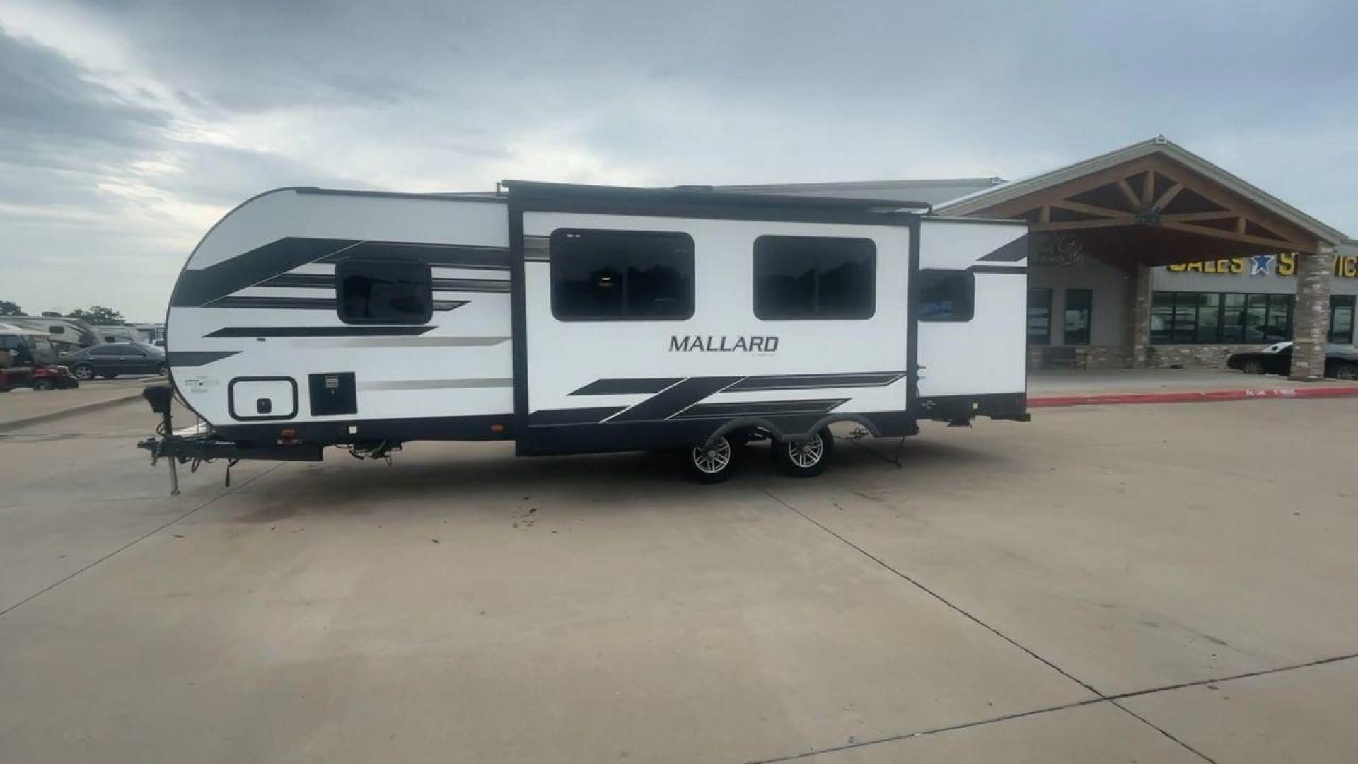 2022 HEARTLAND MALLARD M26 (5SFNB3227NE) , located at 4319 N Main Street, Cleburne, TX, 76033, (817) 221-0660, 32.435829, -97.384178 - Photo#6