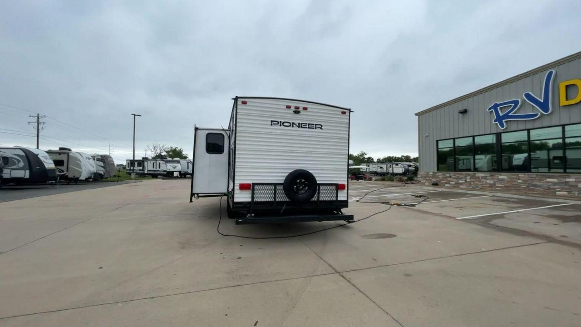 2022 HEARTLAND PIONEER BH270 (5SFPB3228NE) , located at 4319 N Main Street, Cleburne, TX, 76033, (817) 221-0660, 32.435829, -97.384178 - Photo#8