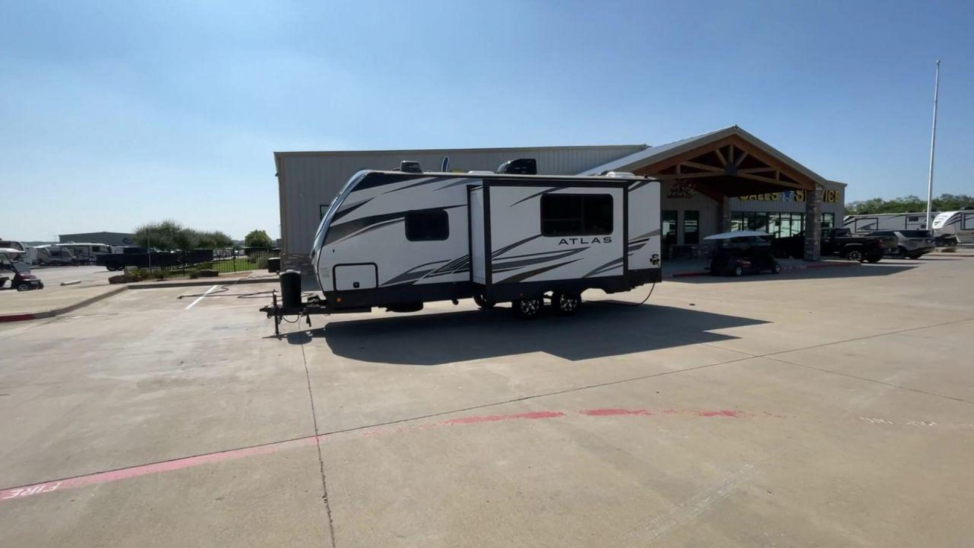 2022 KEYSTONE ATLAS 2202RB (4YDTASK2XNM) , located at 4319 N Main Street, Cleburne, TX, 76033, (817) 221-0660, 32.435829, -97.384178 - Photo#6