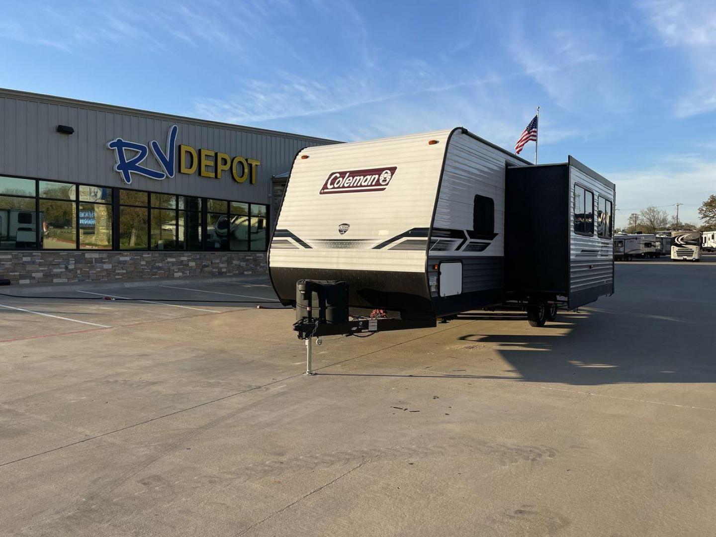 2022 KEYSTONE COLEMAN 285BH (4YDTCMN28NH) , Length: 32.75 ft | Dry Weight: 6,611 lbs. | Slides: 1 transmission, located at 4319 N Main Street, Cleburne, TX, 76033, (817) 221-0660, 32.435829, -97.384178 - Experience the ultimate blend of comfort and adventure with the 2022 Keystone Coleman 285BH. This meticulously designed travel trailer is perfect for enhancing your camping experience. Adjusting the specifications, this model extends to a generous 32.75 feet with a dry weight of 6,611 lbs, providing - Photo#0