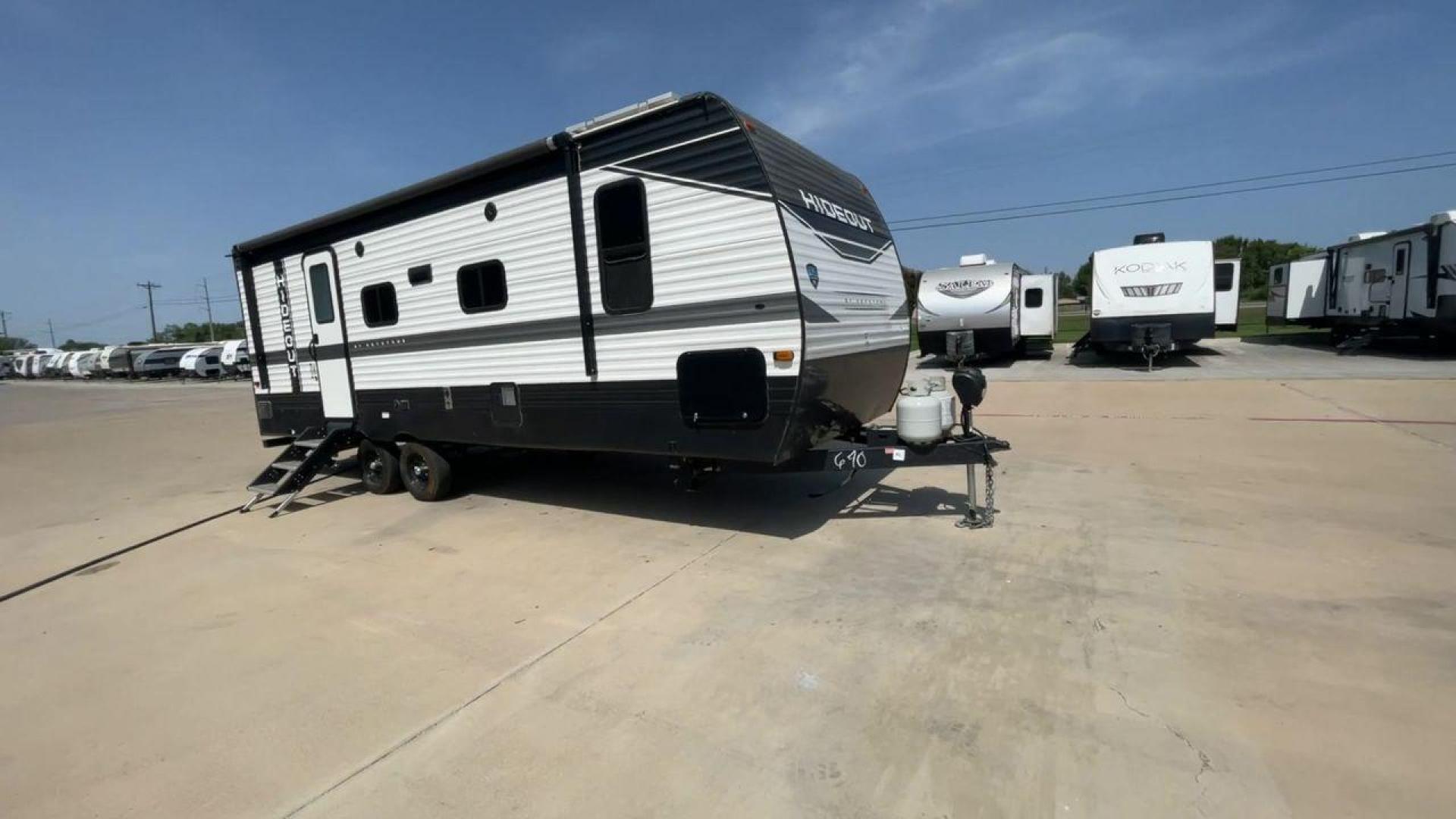 2022 KEYSTONE HIDEOUT 243RB (4YDTH1L25N7) , located at 4319 N Main Street, Cleburne, TX, 76033, (817) 221-0660, 32.435829, -97.384178 - Photo#3