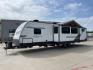 2022 KEYSTONE KODIAK 332BHSL (4YDTKDR21NJ) , Length: 37.25 ft | Dry Weight: 7,073 lbs | Slides: 2 transmission, located at 4319 N Main Street, Cleburne, TX, 76033, (817) 221-0660, 32.435829, -97.384178 - The 2022 Keystone Kodiak 332BHSL is a spacious and versatile travel trailer perfect for accommodating large families or groups of travelers. This RV provides ample space for everyone to unwind and enjoy themselves, with a length of 37.25 feet, two slides and a dry weight of 7,037 lbs. This travel tr - Photo#25