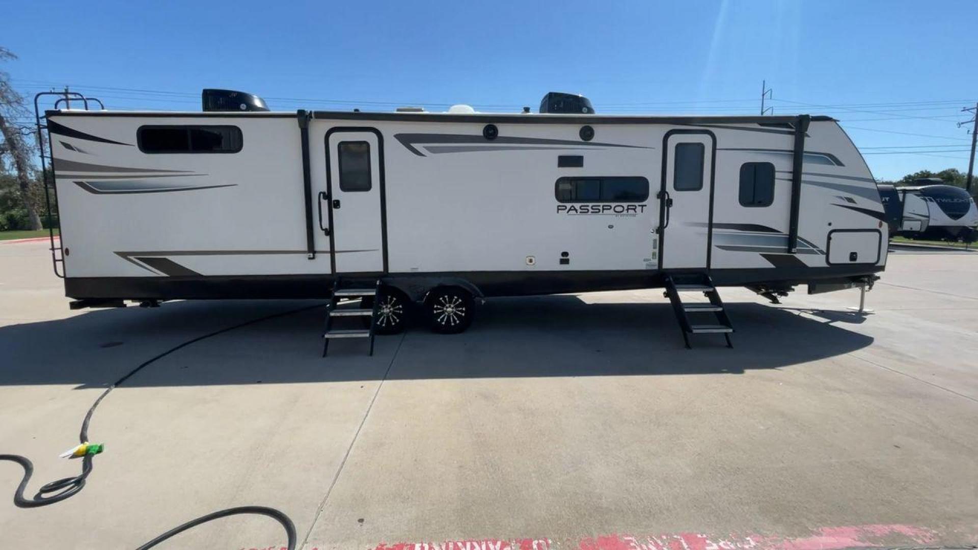 2022 KEYSTONE PASSPORT 3401QD (4YDTPPS27ND) , located at 4319 N Main Street, Cleburne, TX, 76033, (817) 221-0660, 32.435829, -97.384178 - Photo#2