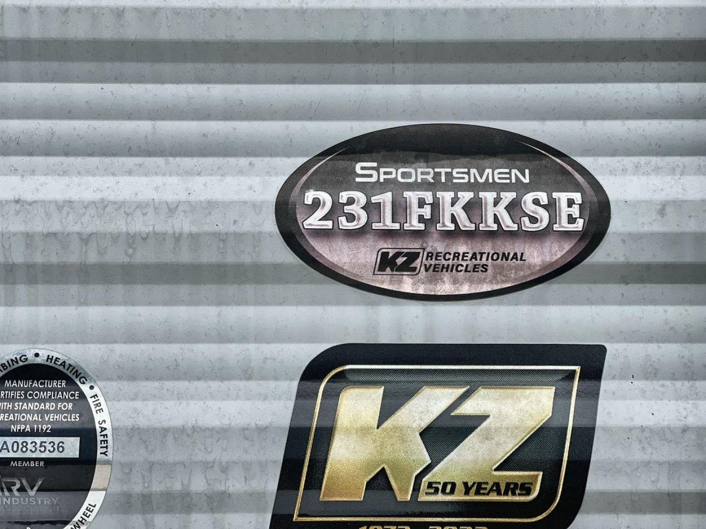 2022 KZRV SPORTSMEN 231FKKSE (4EZTU242XN5) , Length: 27.42 ft. | Dry Weight: 5,150 lbs. | Gross Weight: 7,000 lbs. | Slides: 1 transmission, located at 4319 N Main Street, Cleburne, TX, 76033, (817) 221-0660, 32.435829, -97.384178 - Photo#21