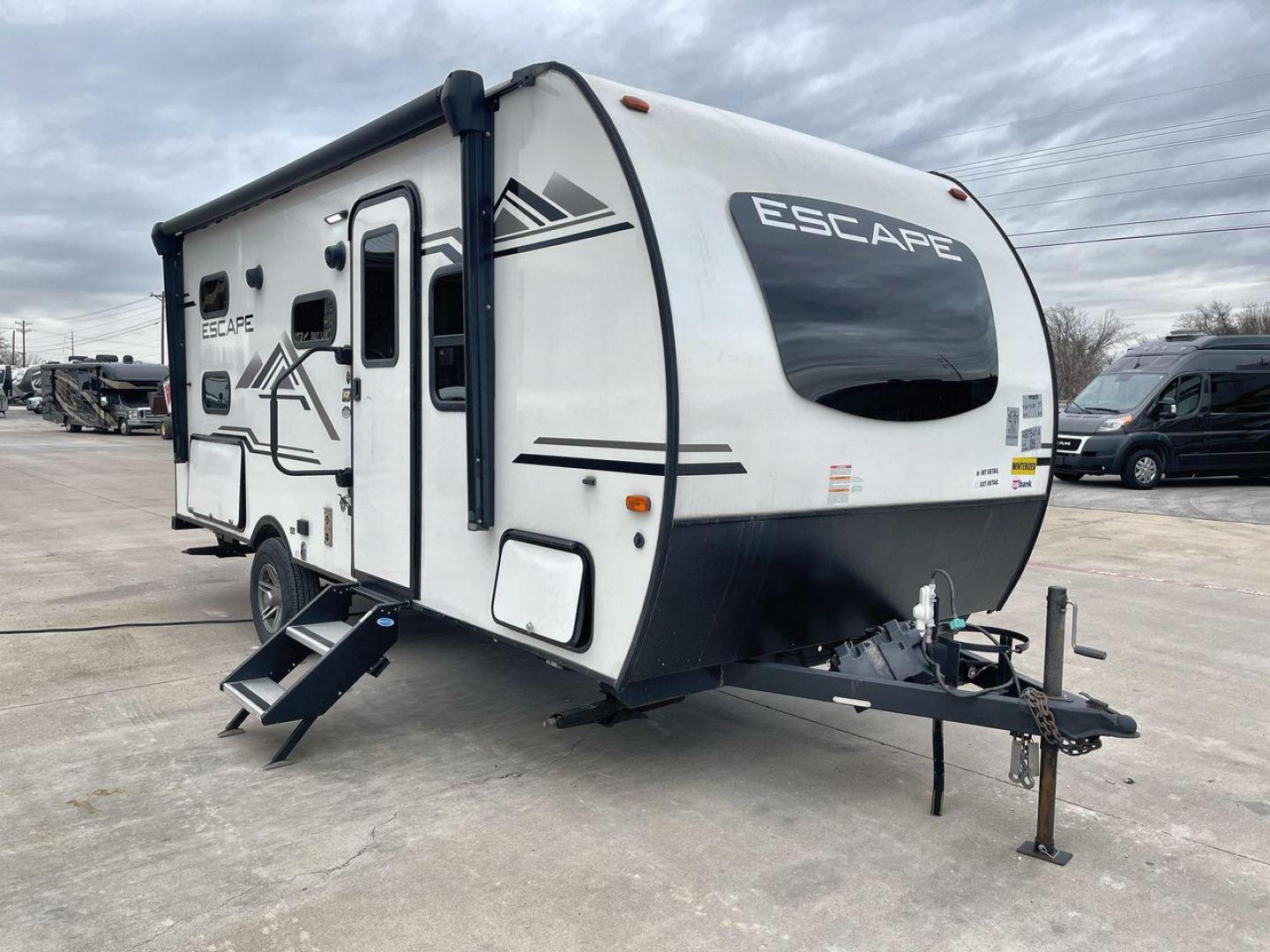 2022 KZ ESCAPE 191BHK (4EZTA1815N4) , located at 4319 N Main Street, Cleburne, TX, 76033, (817) 221-0660, 32.435829, -97.384178 - Photo#19