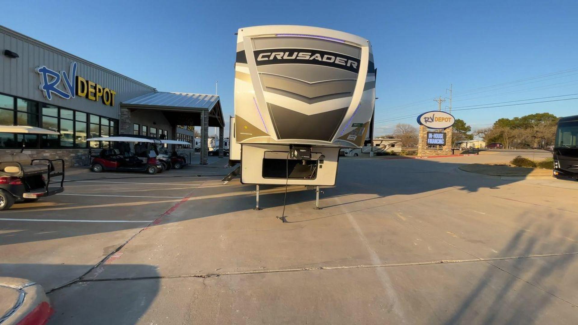 2023 FOREST RIVER CRUSADER 382MBH (5ZT3CS3B5PG) , Length: 43.42 ft. | Dry Weight: 13,106 lbs. | Gross Weight: 16,298 lbs. | Slides: 4 transmission, located at 4319 N Main Street, Cleburne, TX, 76033, (817) 221-0660, 32.435829, -97.384178 - Photo#4