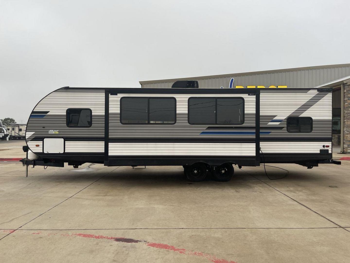 2023 HEARTLAND PIONEER QB300 (5SFPB3524PE) , Length: 35 ft. | Dry Weight: 6,896 lbs. | Gross Weight: 9,000 lbs. | Slides: 1 transmission, located at 4319 N Main Street, Cleburne, TX, 76033, (817) 221-0660, 32.435829, -97.384178 - The 2023 Heartland Pioneer QB300 is a spacious travel trailer, perfect for family adventures. Measuring 35 feet in length, it features a single slideout, which significantly expands the interior space, creating a comfortable living environment. With a dry weight of 6,896 lbs and a gross weight of 9, - Photo#22